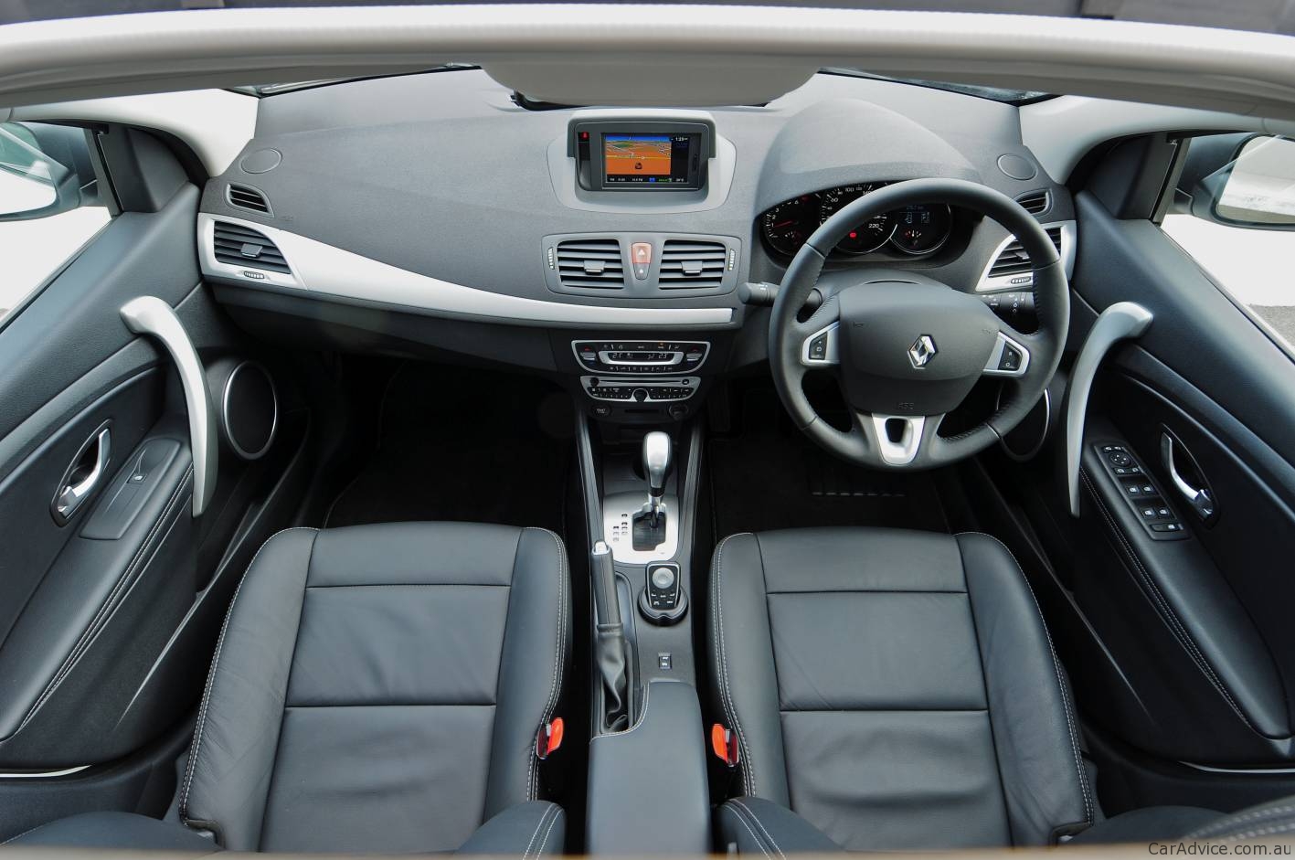 Renault Fluence Review - photos | CarAdvice