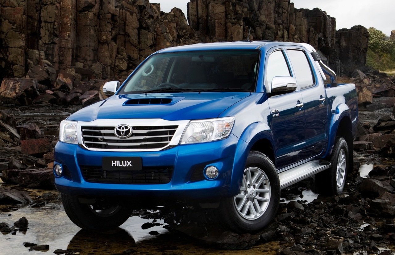 Тойота хайлюкс каталог. Toyota Hilux 2012. Тойота Hilux 2012. Toyota Hilux DLX 2012. Toyota Hilux 2012 3.0 дизель.