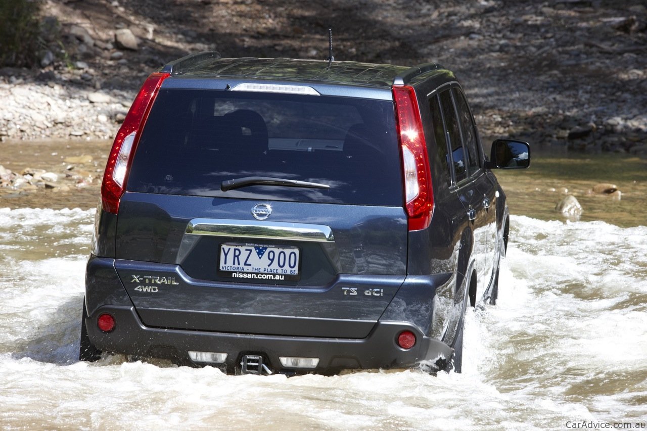 Писк сзади nissan x trail t31