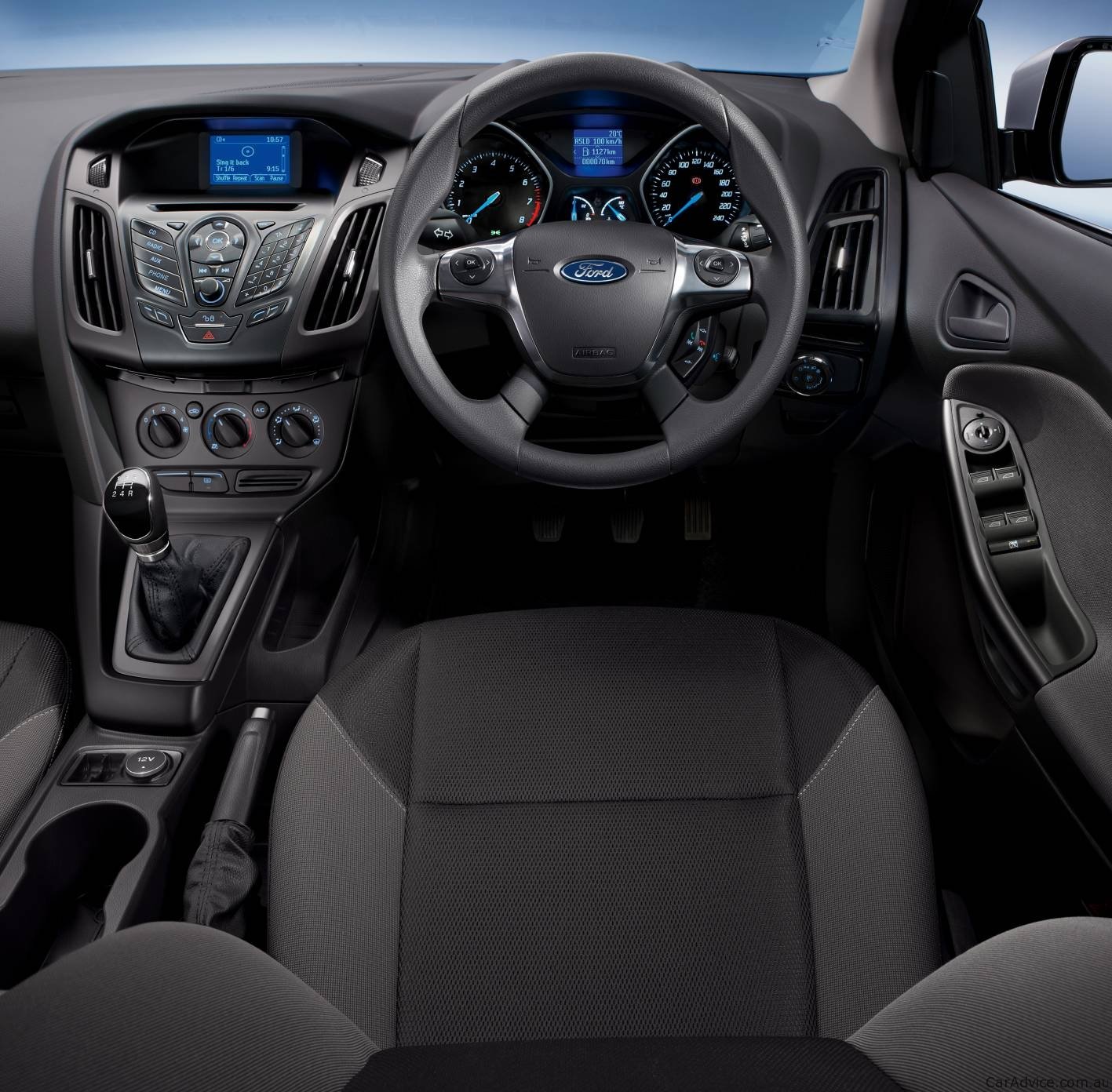 Ford focus ambiente sedan review #10