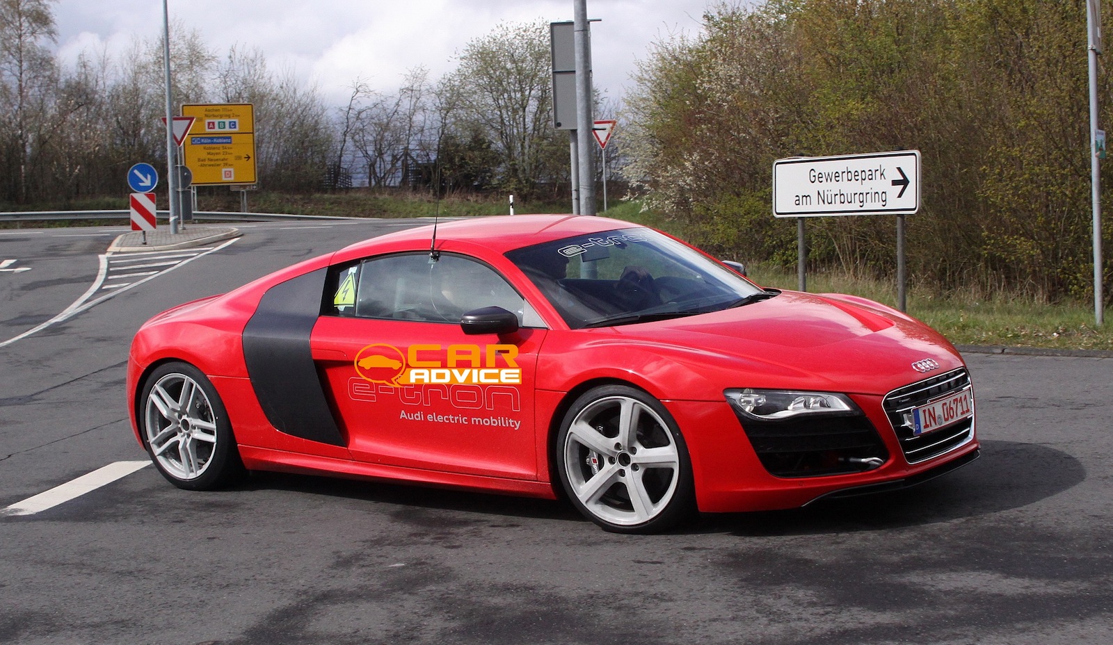 Audi R8 E Tron Spy Shots Photos Caradvice
