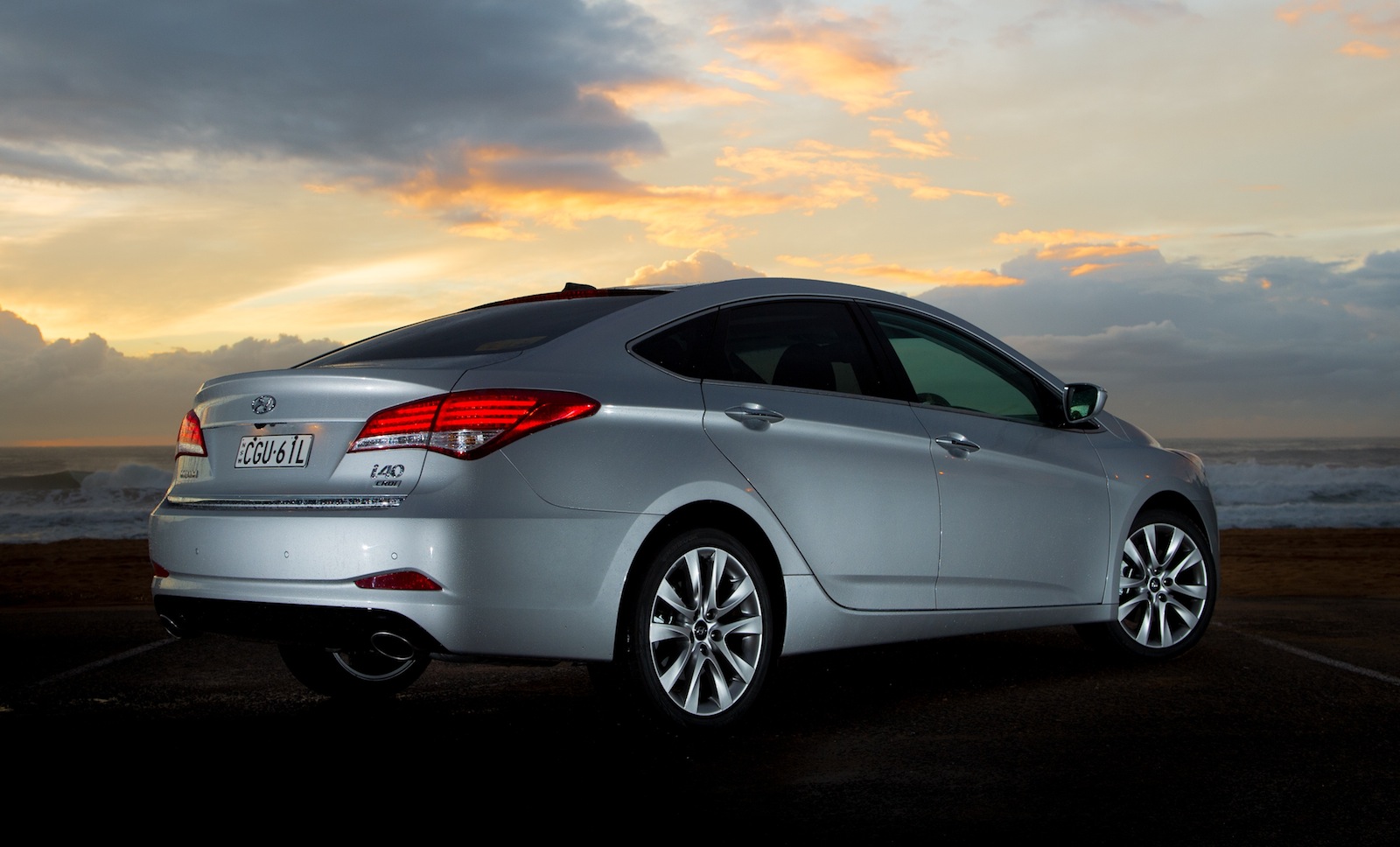 2012 Hyundai i40 sedan expands mid-size line-up - photos | CarAdvice