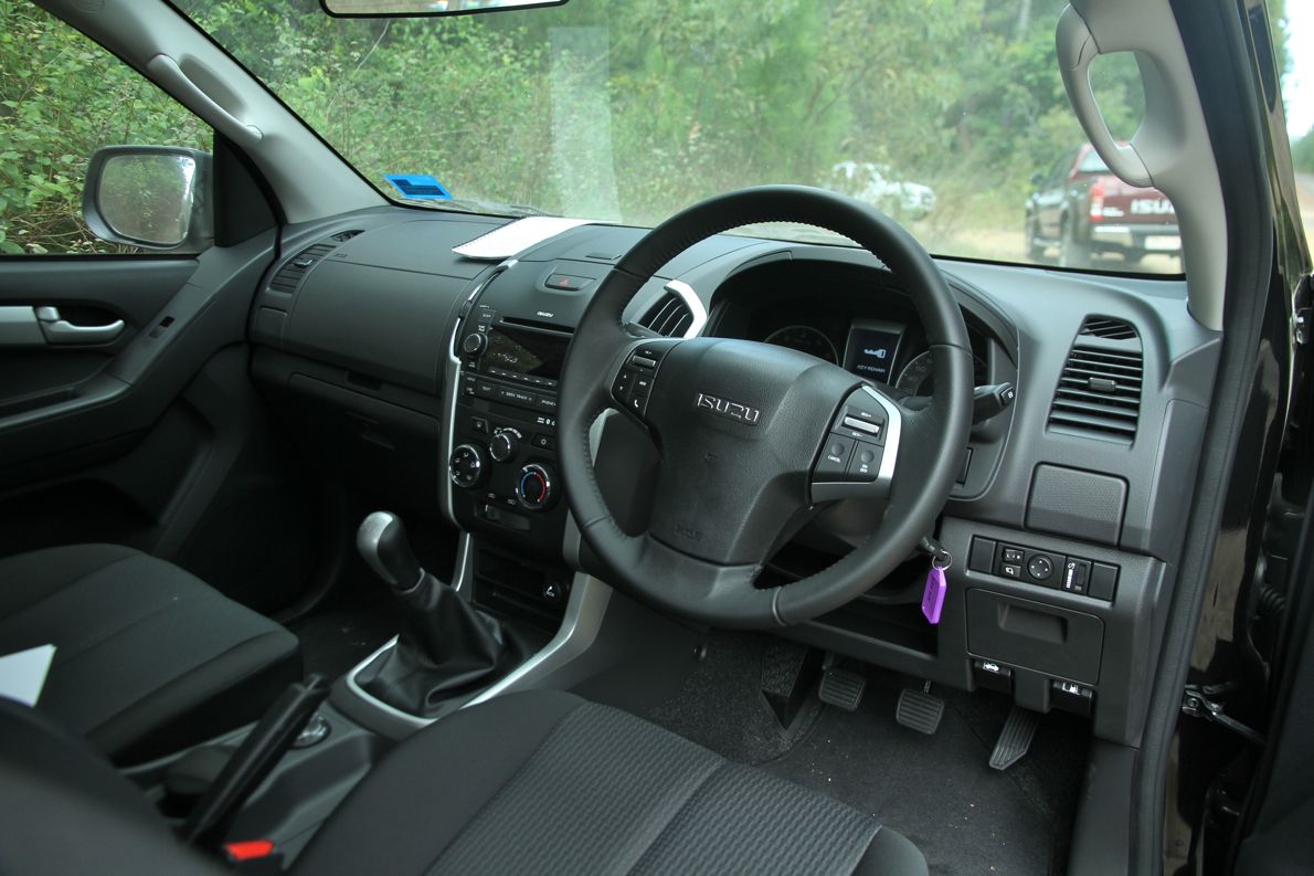 Isuzu D-MAX Review - photos | CarAdvice