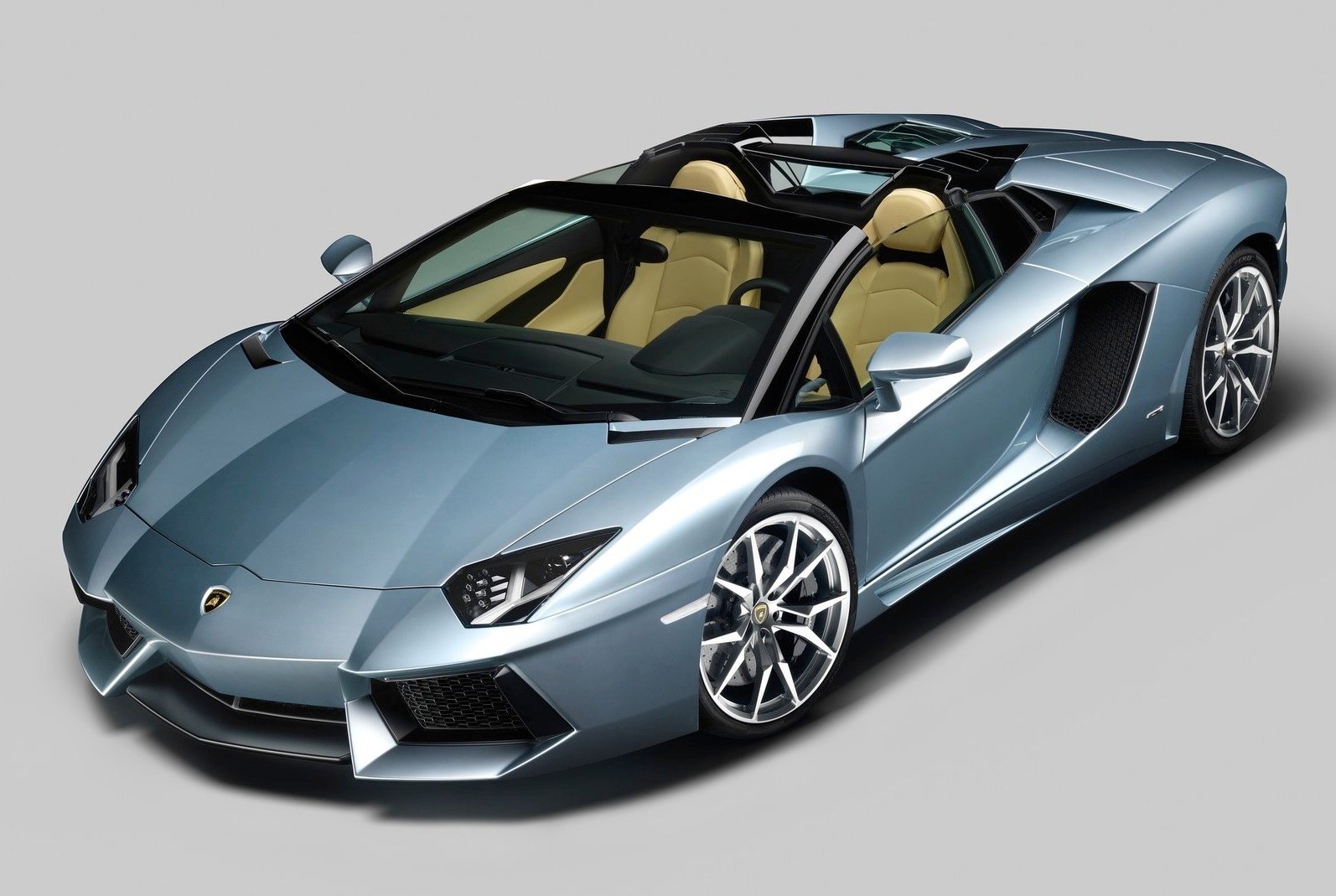 Lamborghini Aventador LP700-4 Roadster: circa-$845,000 ...