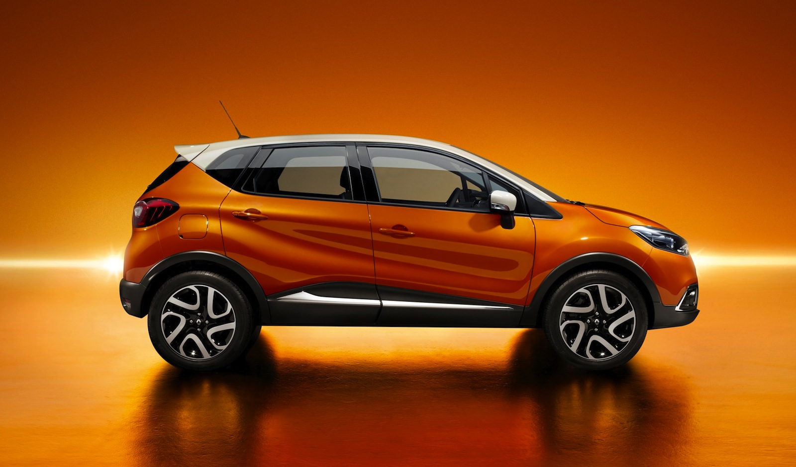 Renault Captur: French baby SUV revealed - photos  CarAdvice