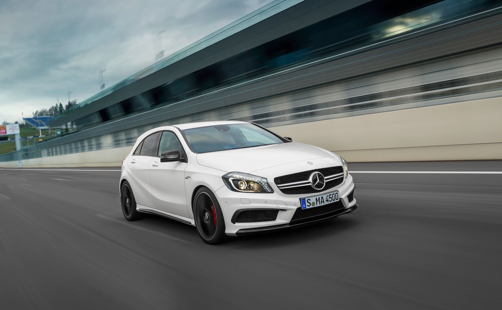 Mercedes-Benz A45 AMG: 265kW hot-hatch unleashed - Photos (1 of 16)