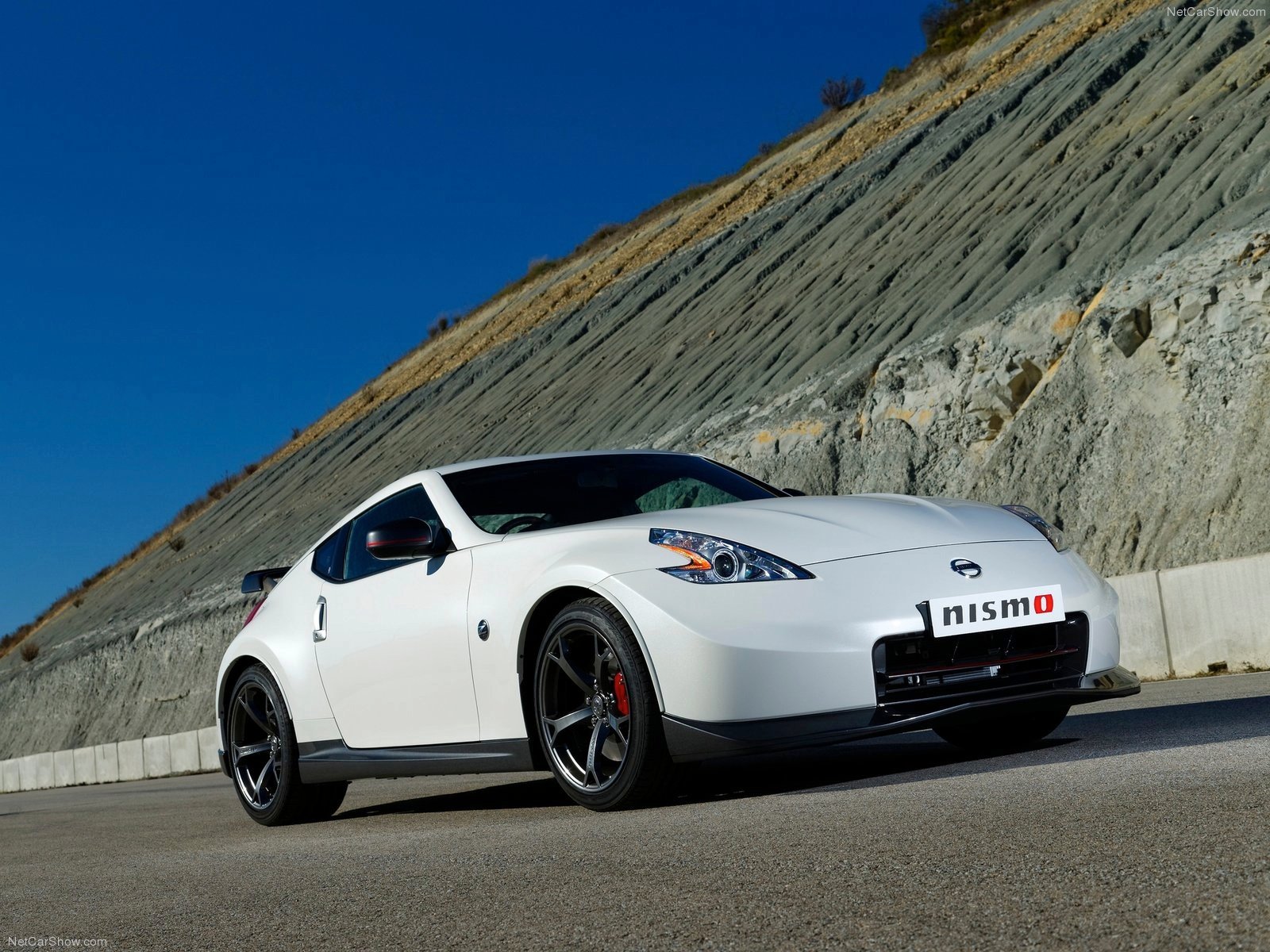 Nissan Z Car Pictures