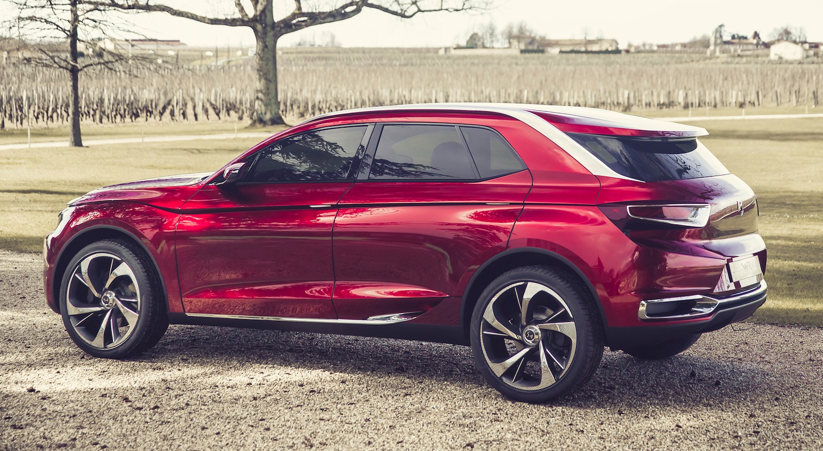 Citroen DS Wild Rubis concept: plug-in hybrid SUV details ...