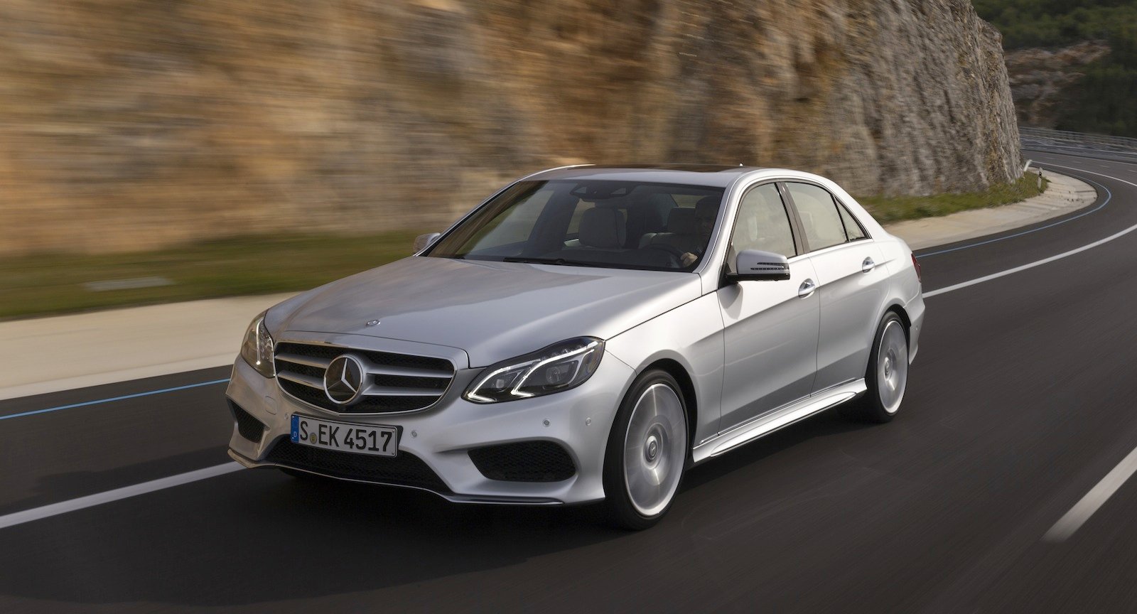 Mercedes Benz E Class Pricing And Specifications Photos 1 Of 8 6487