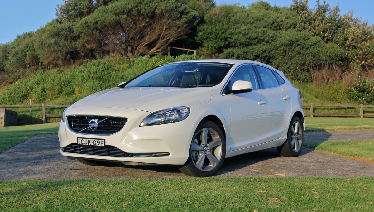 Volvo v40 d4