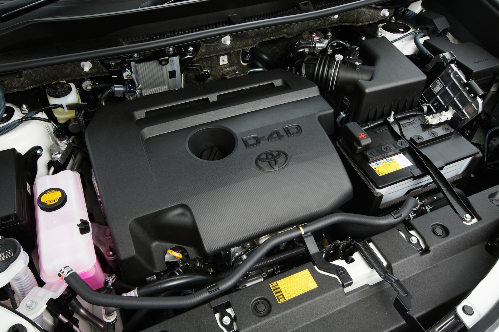 Toyota RAV4: diesel towing capacity doubled - photos ... 2008 rav4 engine diagram 
