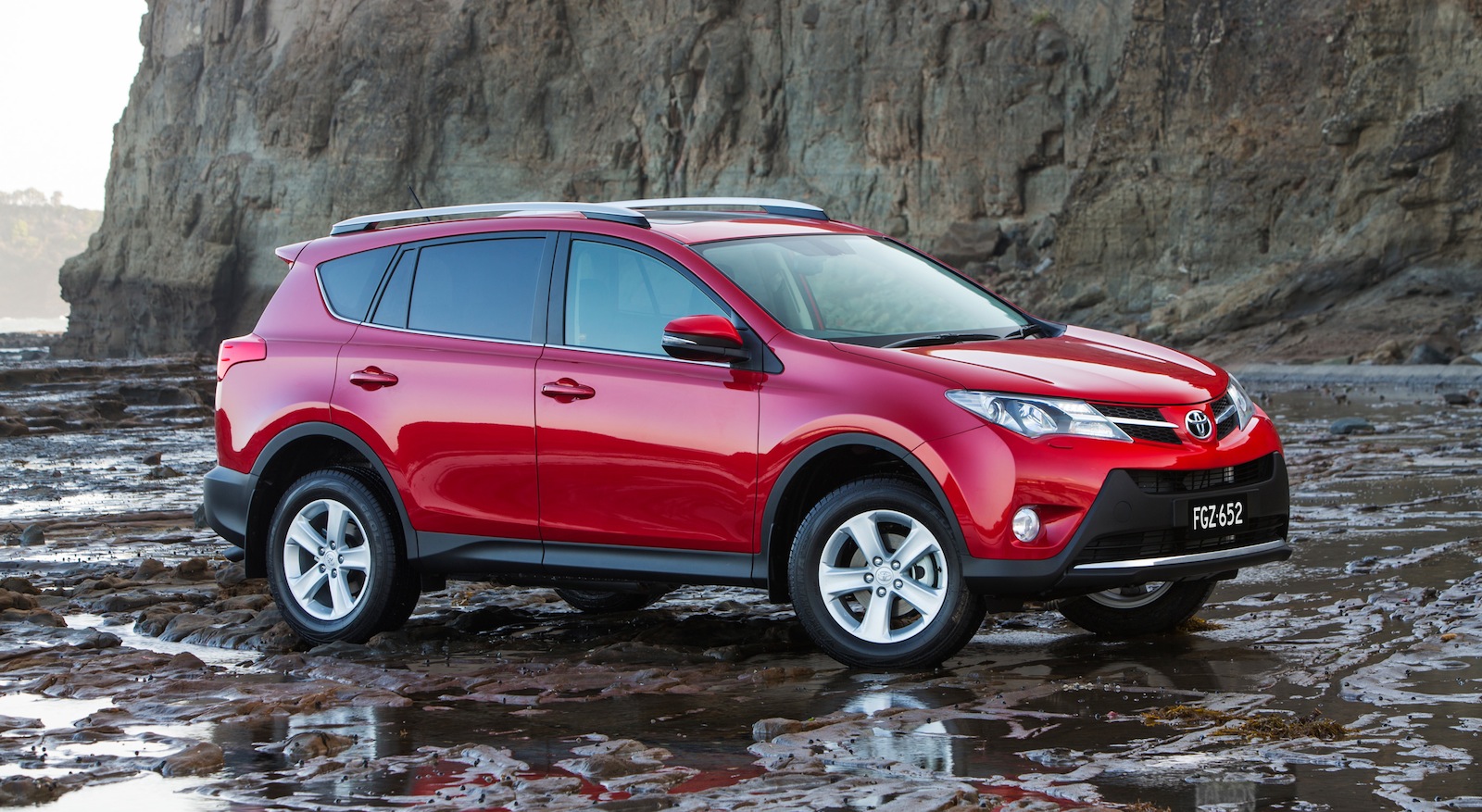 Toyota RAV4 diesel towing capacity doubled Photos (1 of 2)
