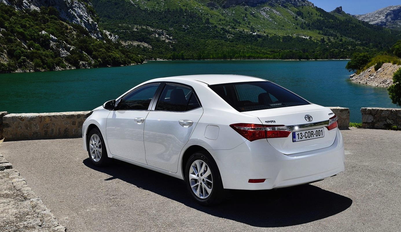 2014 Toyota Corolla sedan details revealed - photos ...