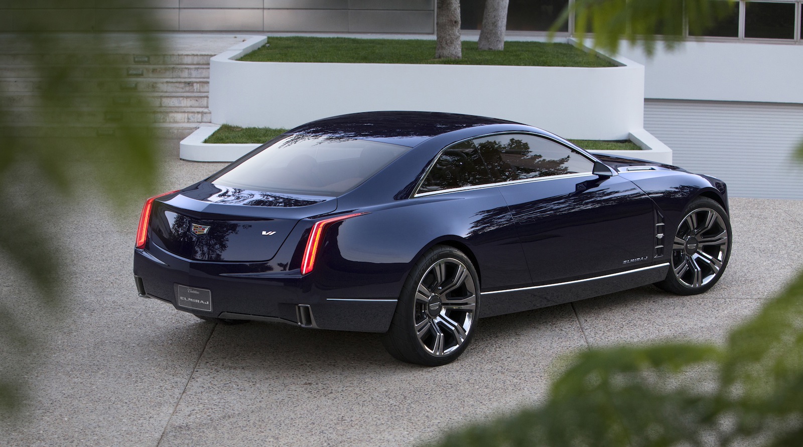 Cadillac Elmiraj sports coupe concept shows future luxury design