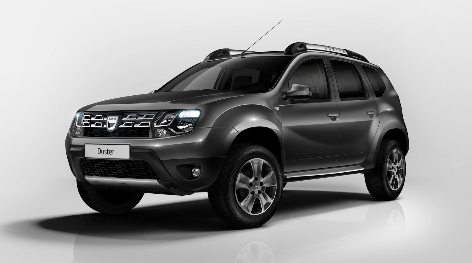  Dacia  Duster  Romanian SUV  facelifted for 2014 photos 