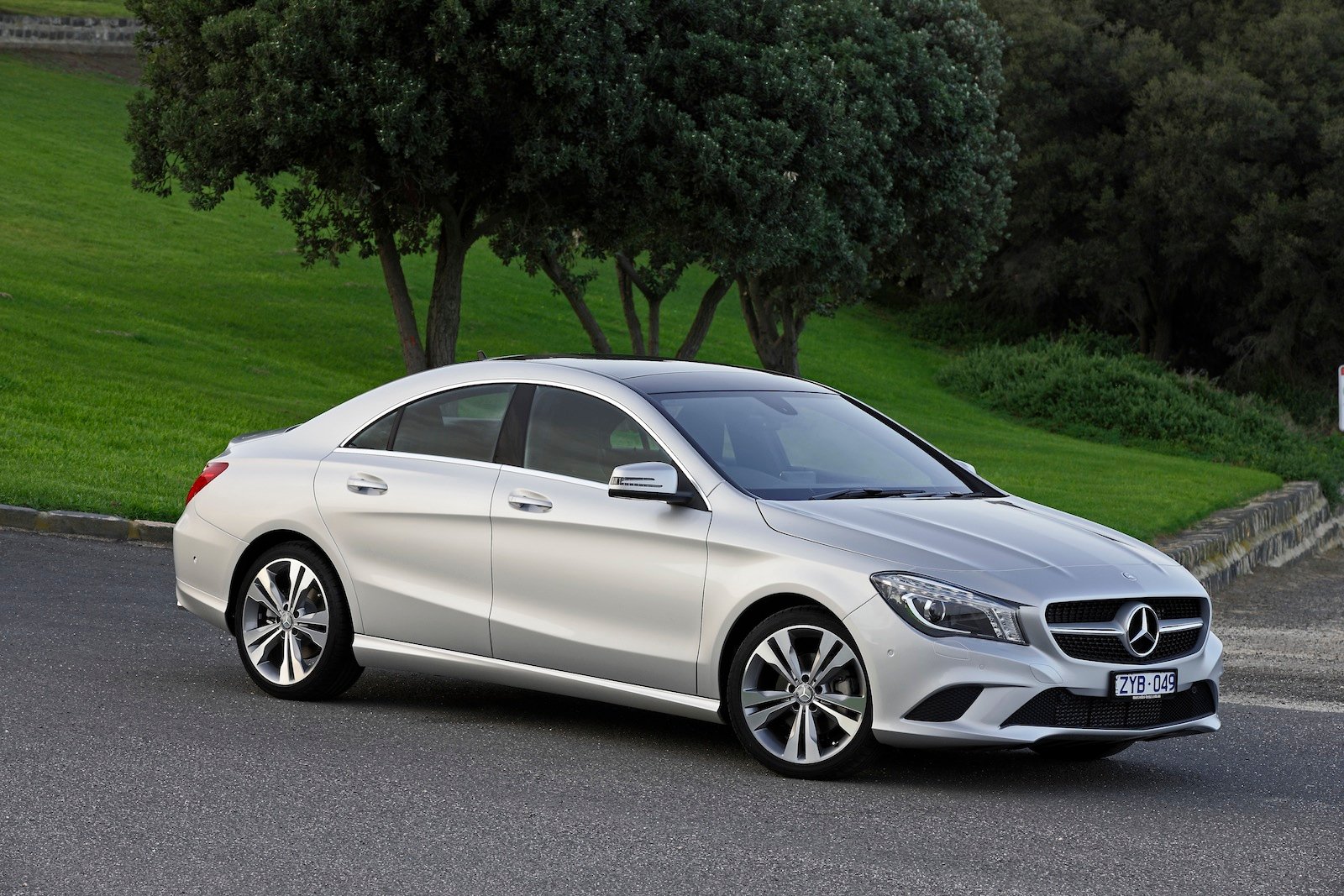 Мерседес бенц cla 200. Mercedes Benz CLA 200. Мерседес ЦЛА 200. Мерседес-Бенц CLA-class СLА 200. Мерседес сла 200.