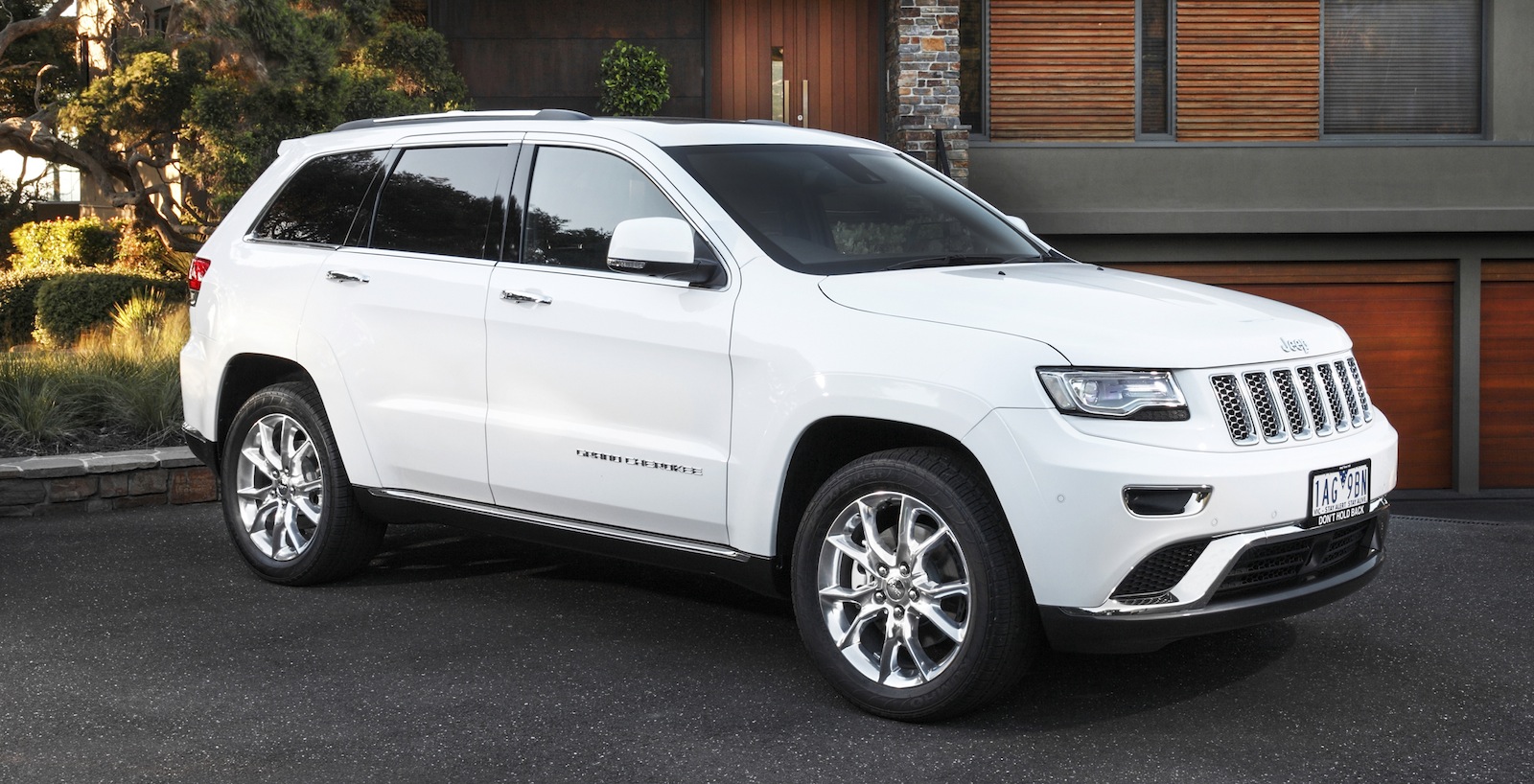 Jeep Grand Cherokee Summit special edition from 75,000