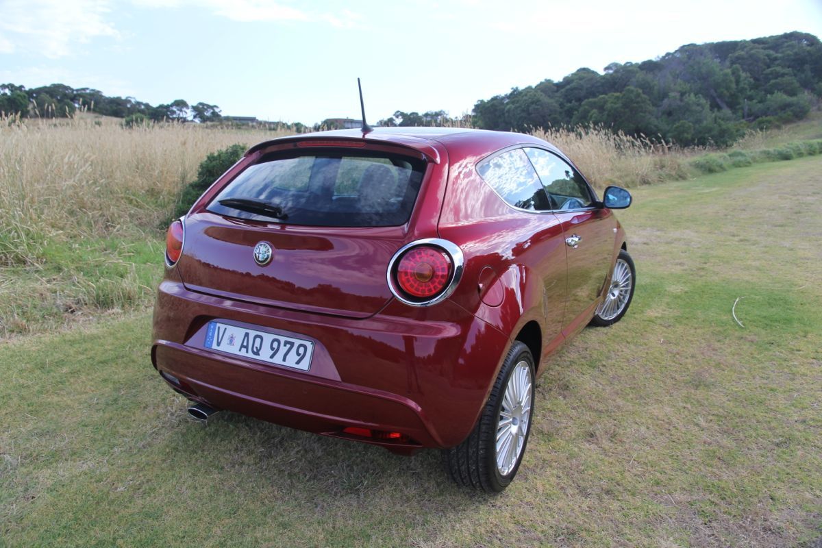 2014 Alfa Romeo Mito : pricing and specifications - Photos ...