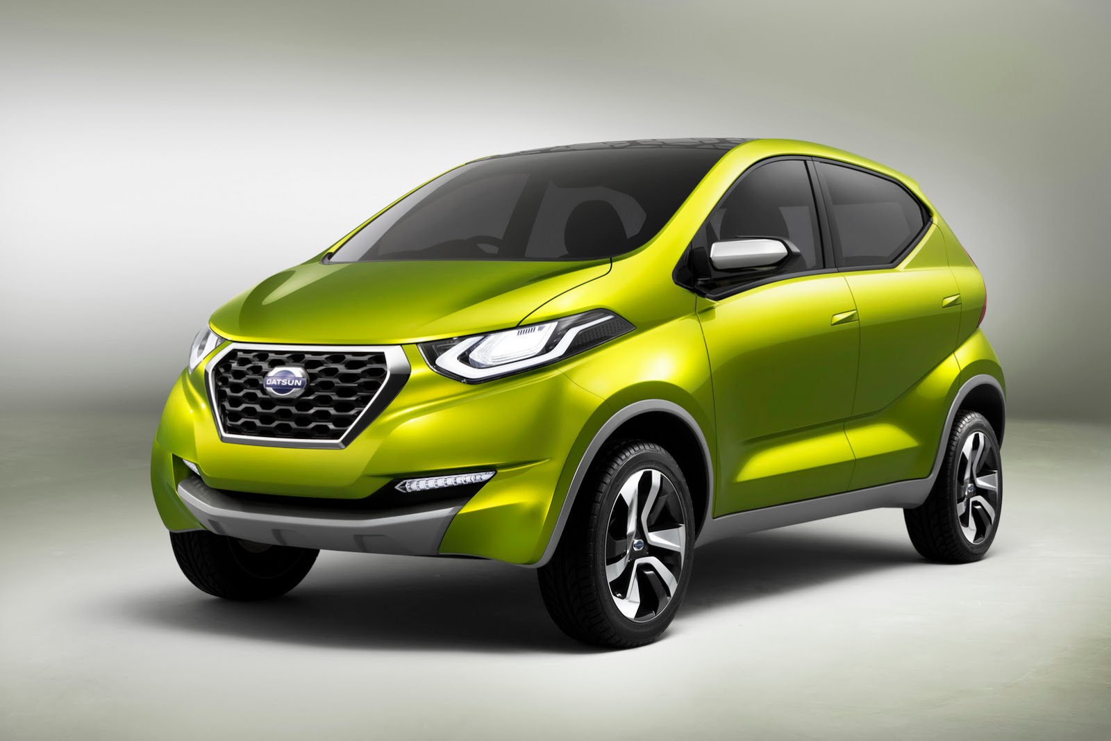 Datsun Redi-Go concept SUV revealed - Photos (1 of 16)