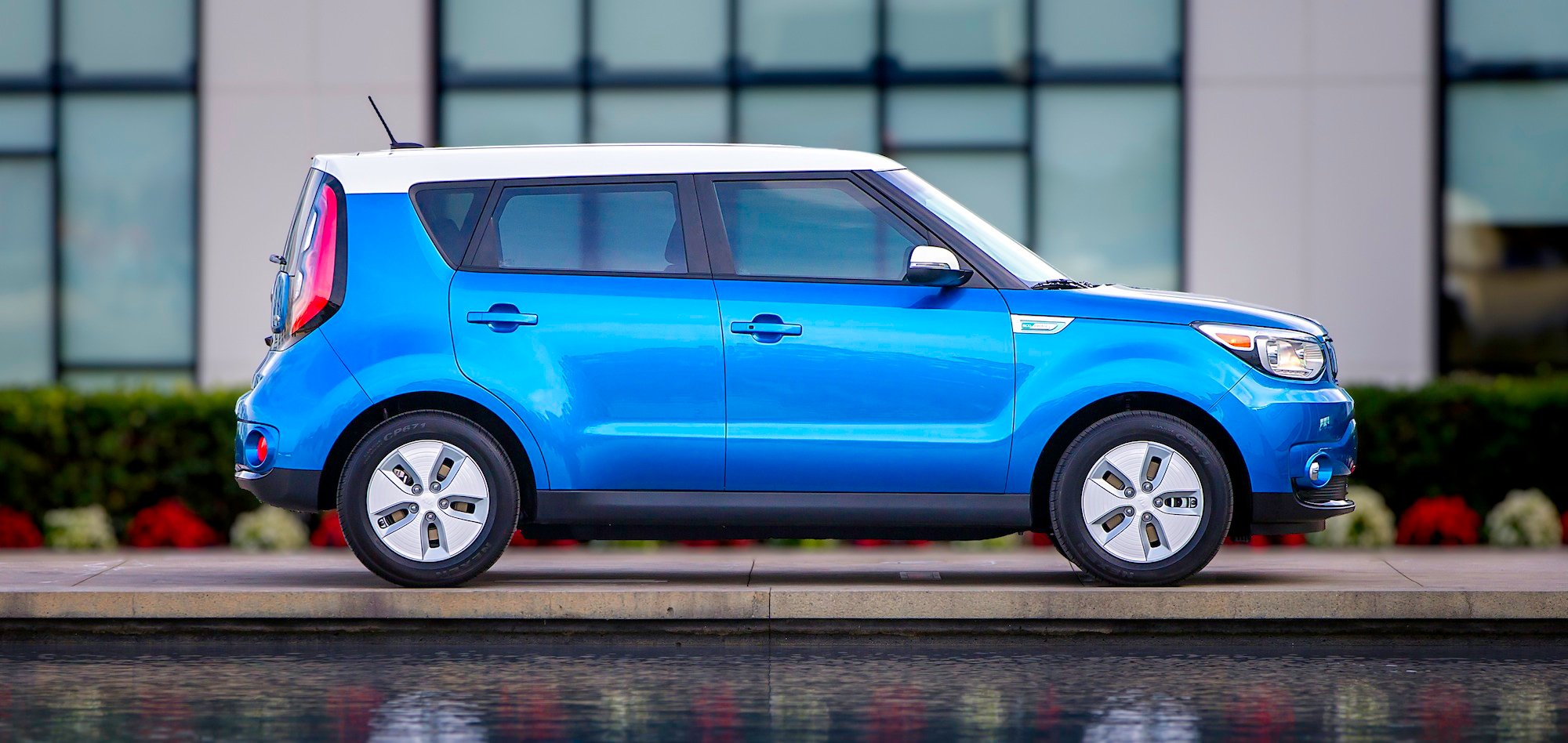 Kia Soul EV : 160km-plus electric hatch revealed - Photos (1 of 13)