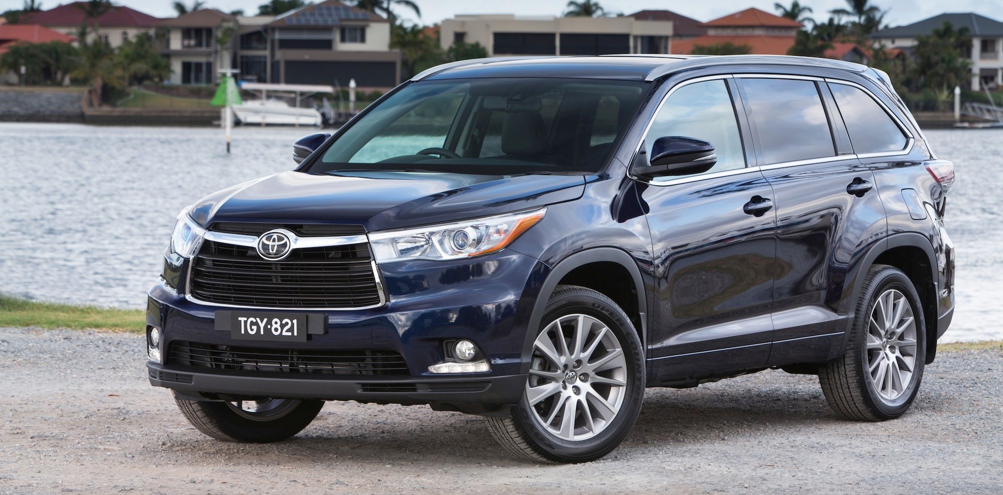 2014 Toyota Kluger : Pricing and specifications - photos ...
