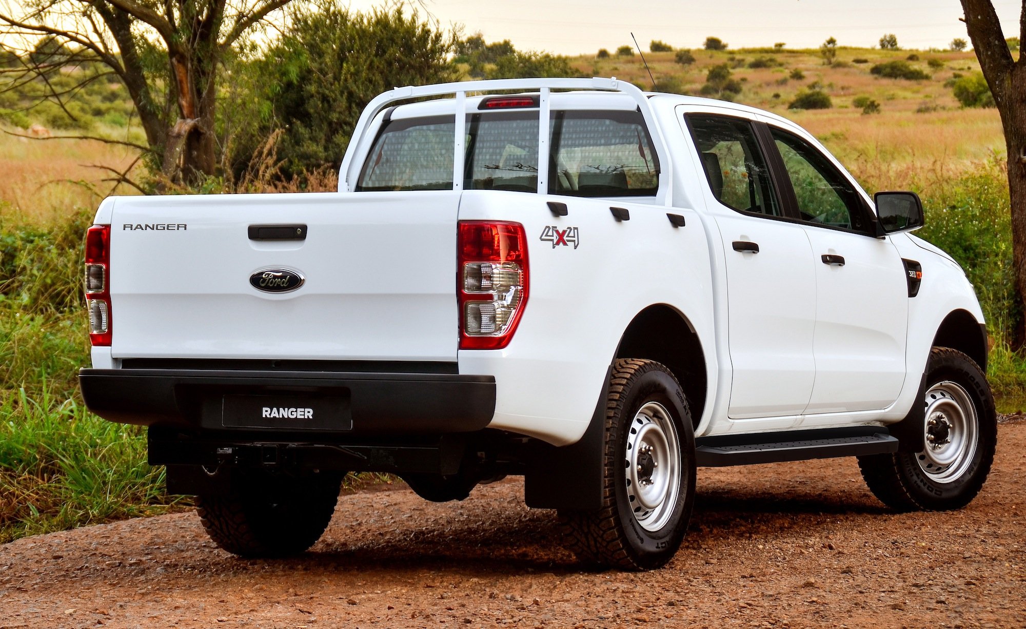 Ford Ranger 4x4 XL Plus expands ute line-up - photos ...