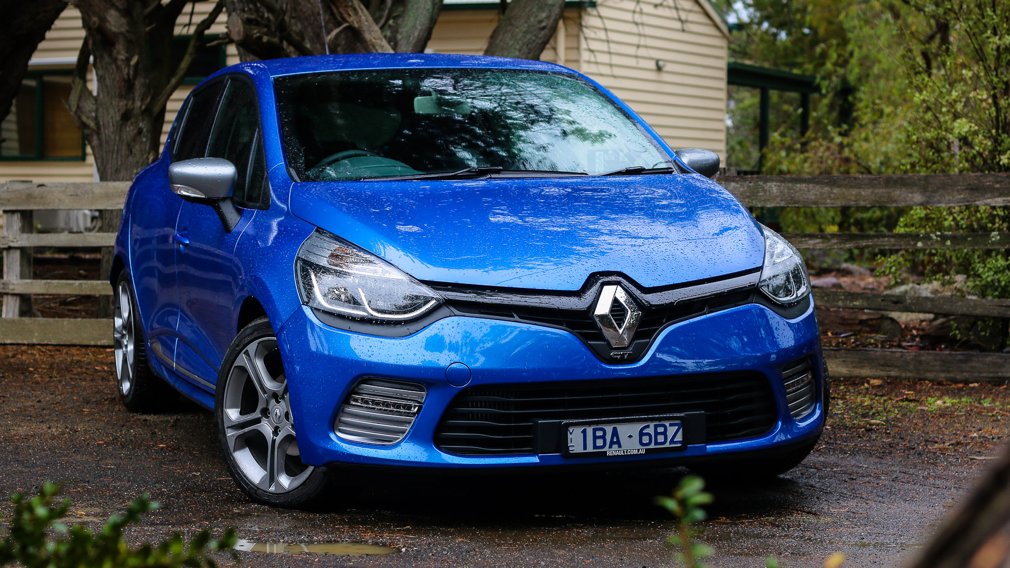 Renault-Clio-GT-40.jpg