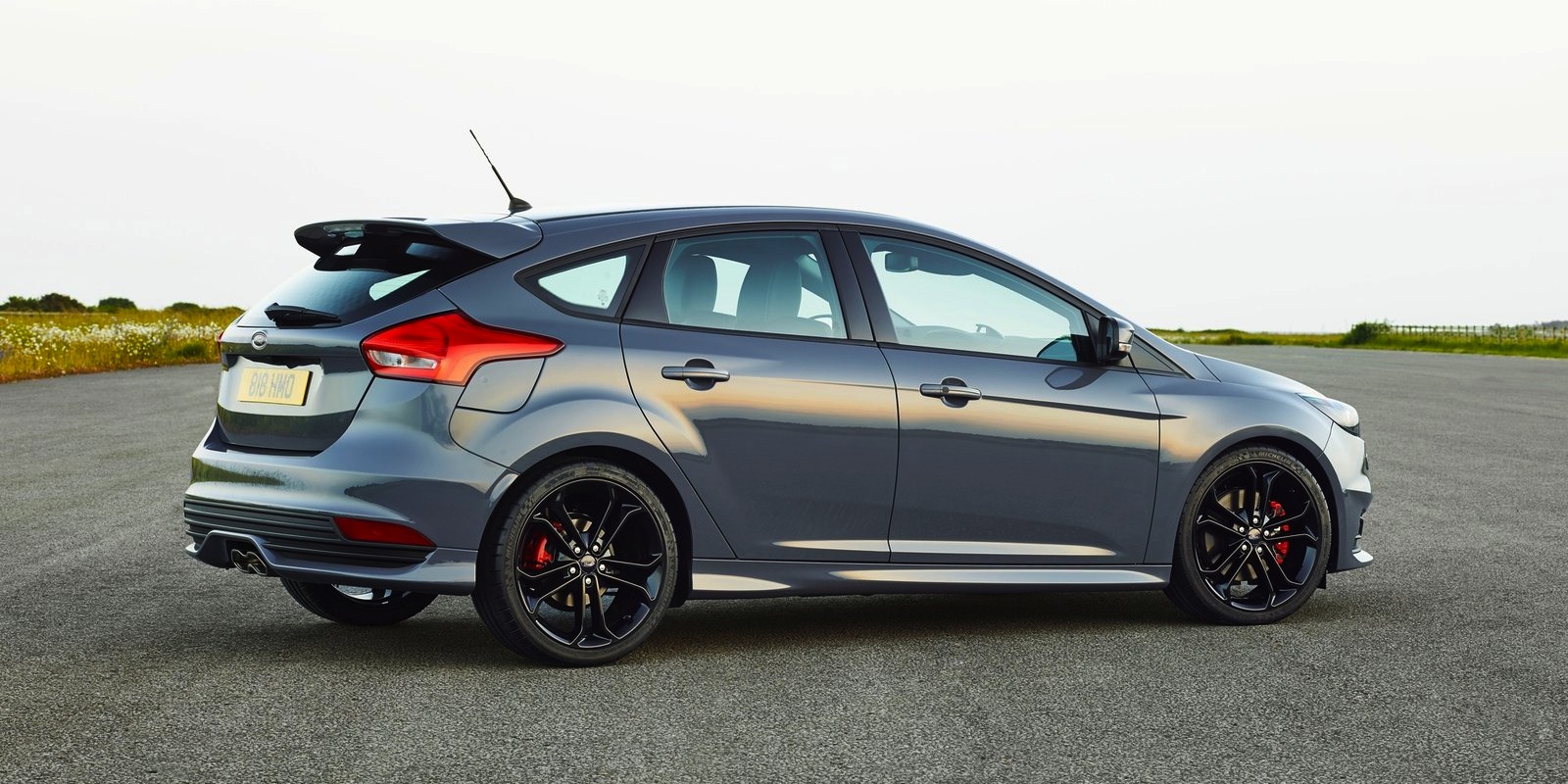 2015 Ford Focus ST diesel becomes brand s most efficient performance car ever photos CarAdvice