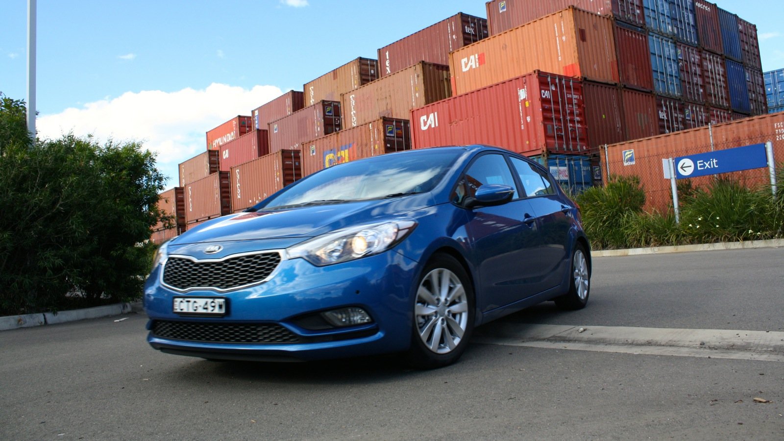 Kia cerato 2015 года