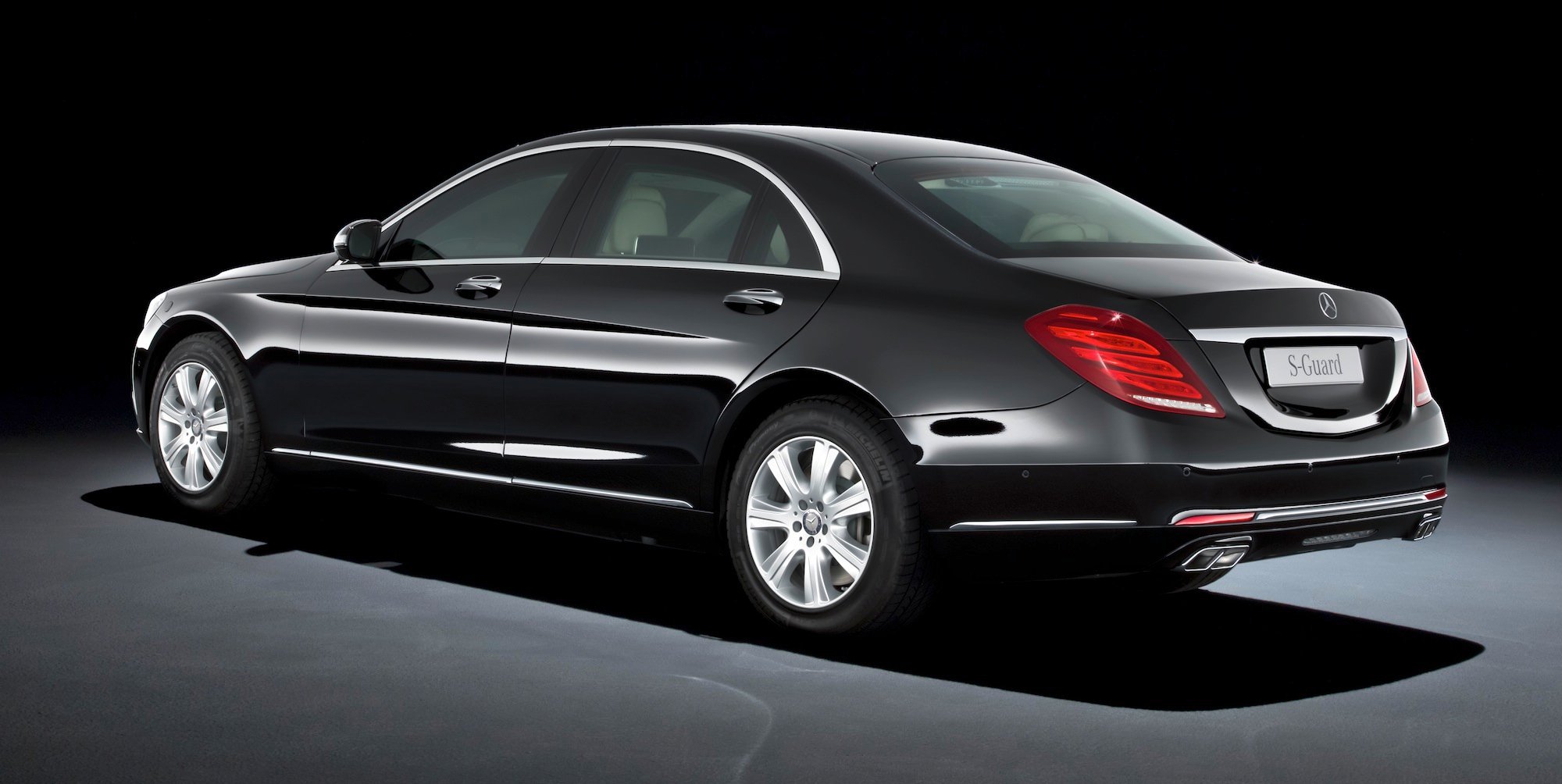 Australian Government to lease Mercedes-Benz S600 Guard armoured limos ...