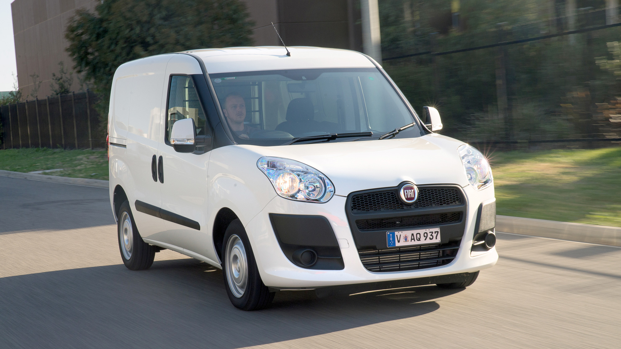 2015 Fiat Doblo Review - photos | CarAdvice - 2000 x 1125 jpeg 304kB