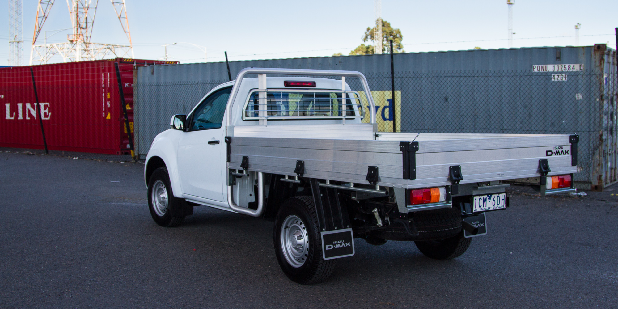 2015 Isuzu D-MAX Review : 4x2 SX High-ride cab chassis ...
