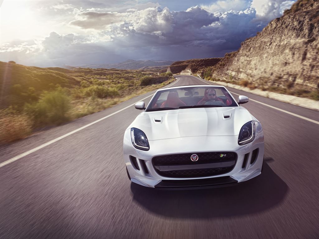 Jaguar FType Australian range updated with manual, allwheeldrive