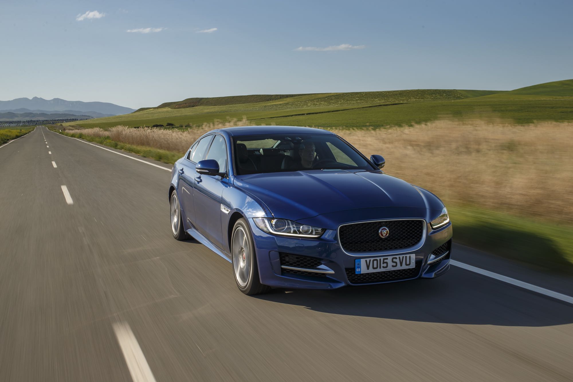 Jaguar xe 1