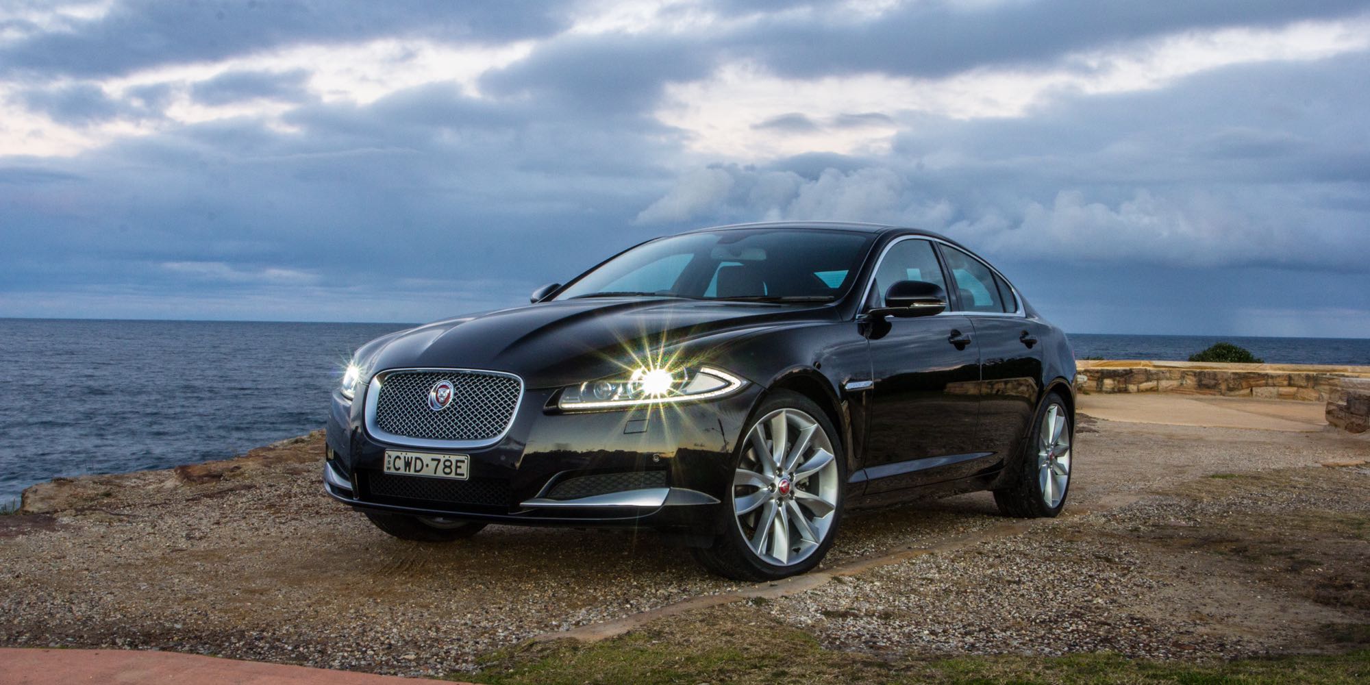 2022 Jaguar  XF  Review 2  2D Premium Luxury photos 