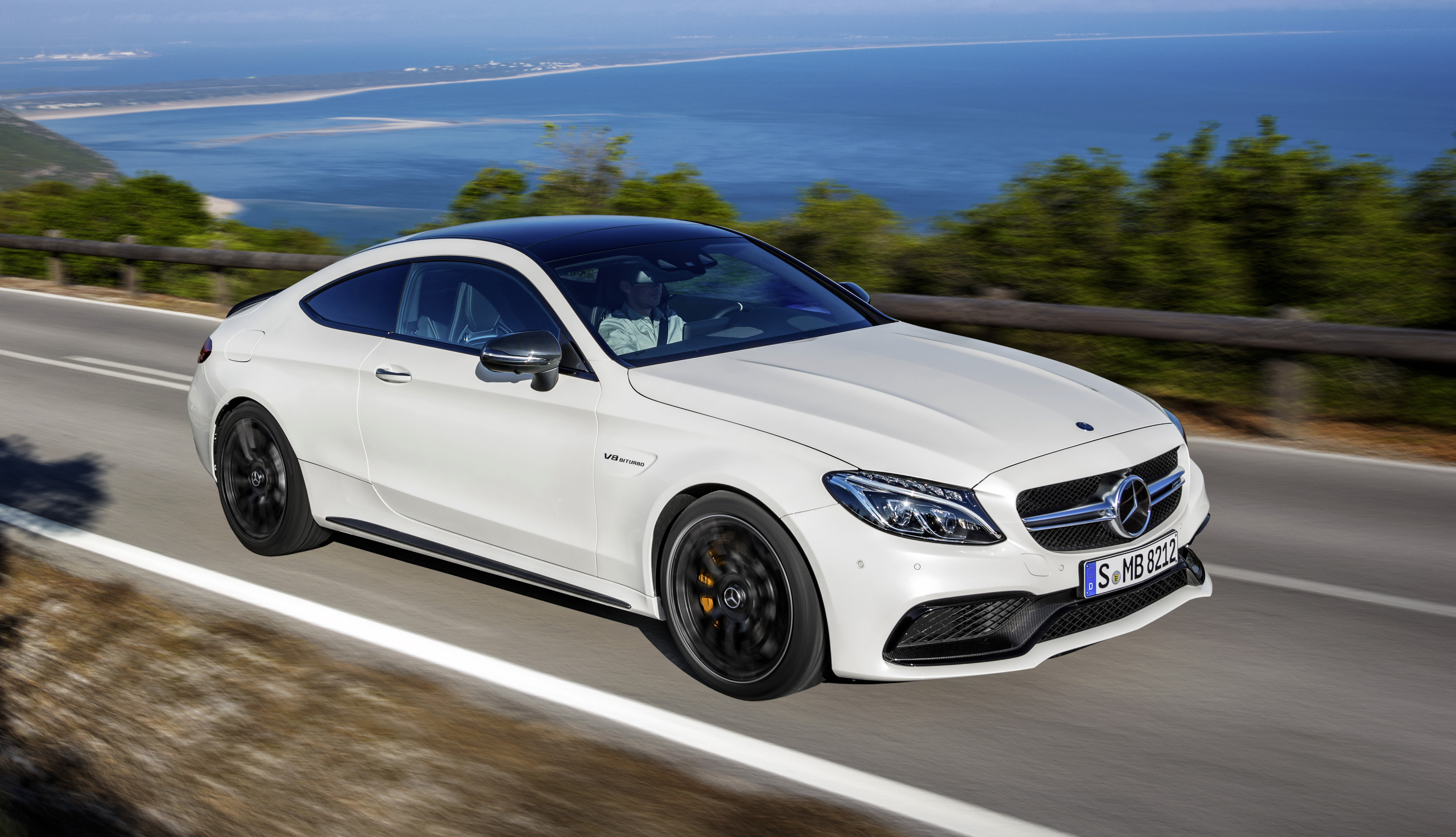 Mercedes benz amg s 63 e performance