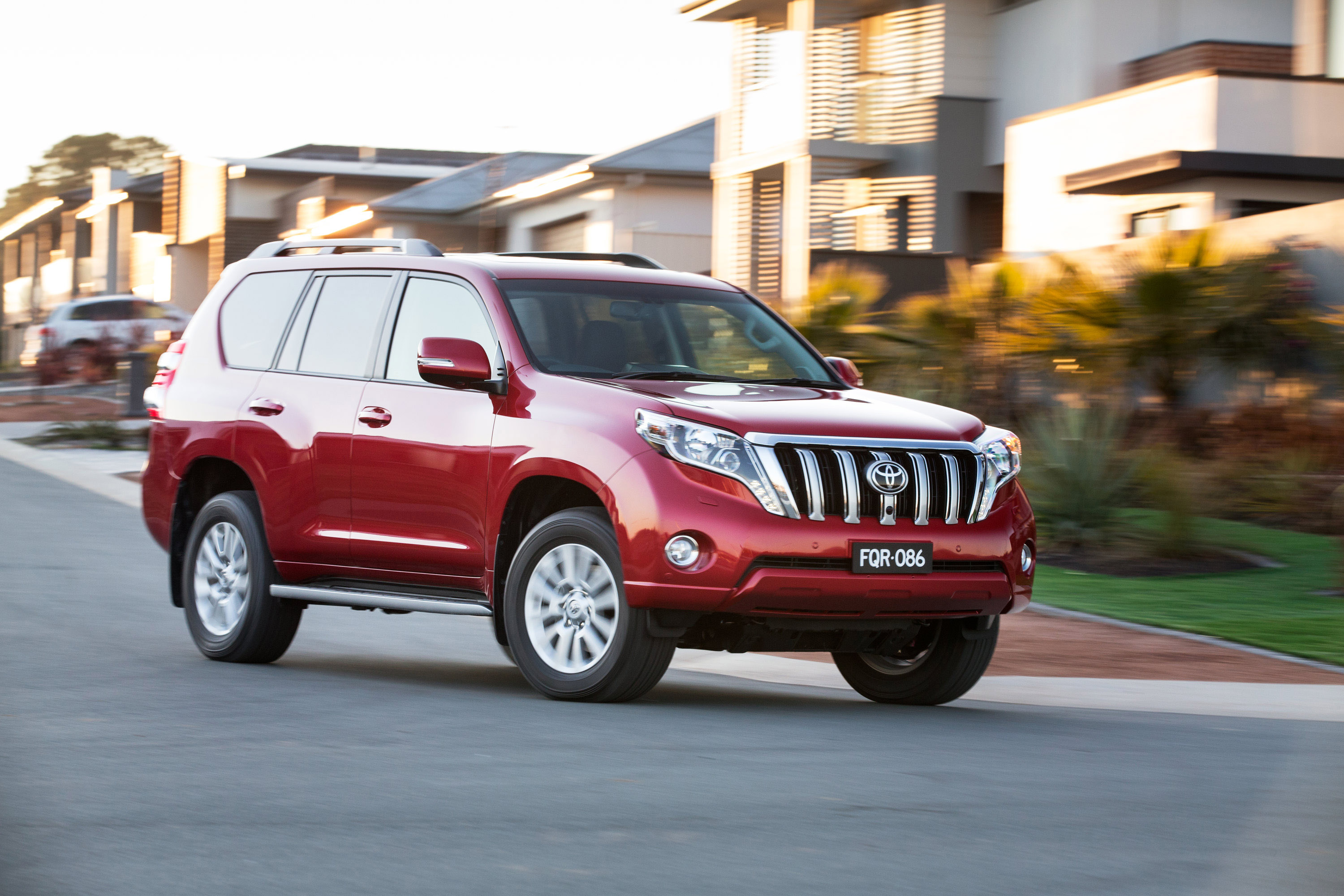 2016 Toyota LandCruiser Prado pricing and specifications - photos ...