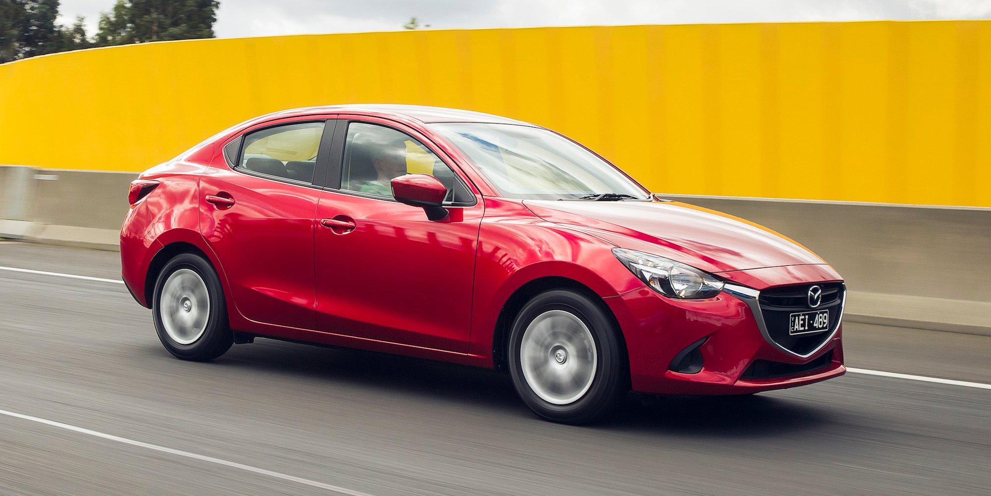 2016 Mazda 2 Sedan 21