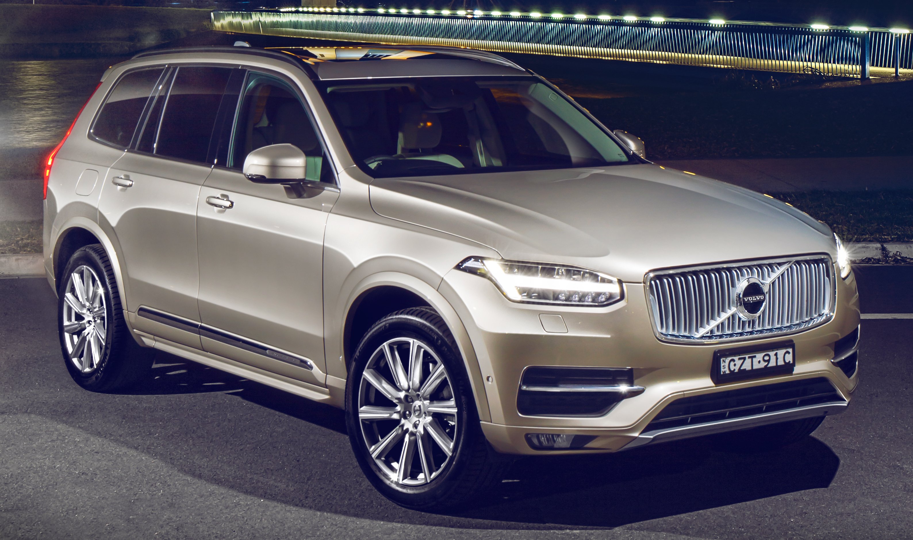 Volvo xc90 класс автомобиля