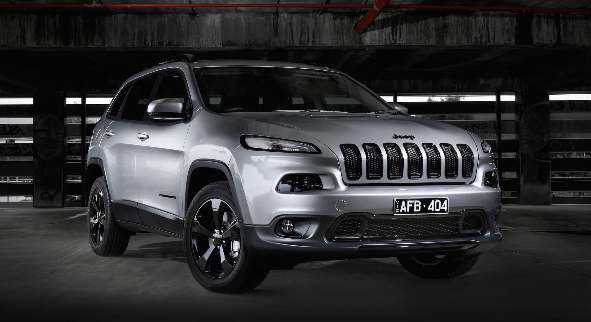 Jeep Cherokee, Grand Cherokee Blackhawk specials launched photos