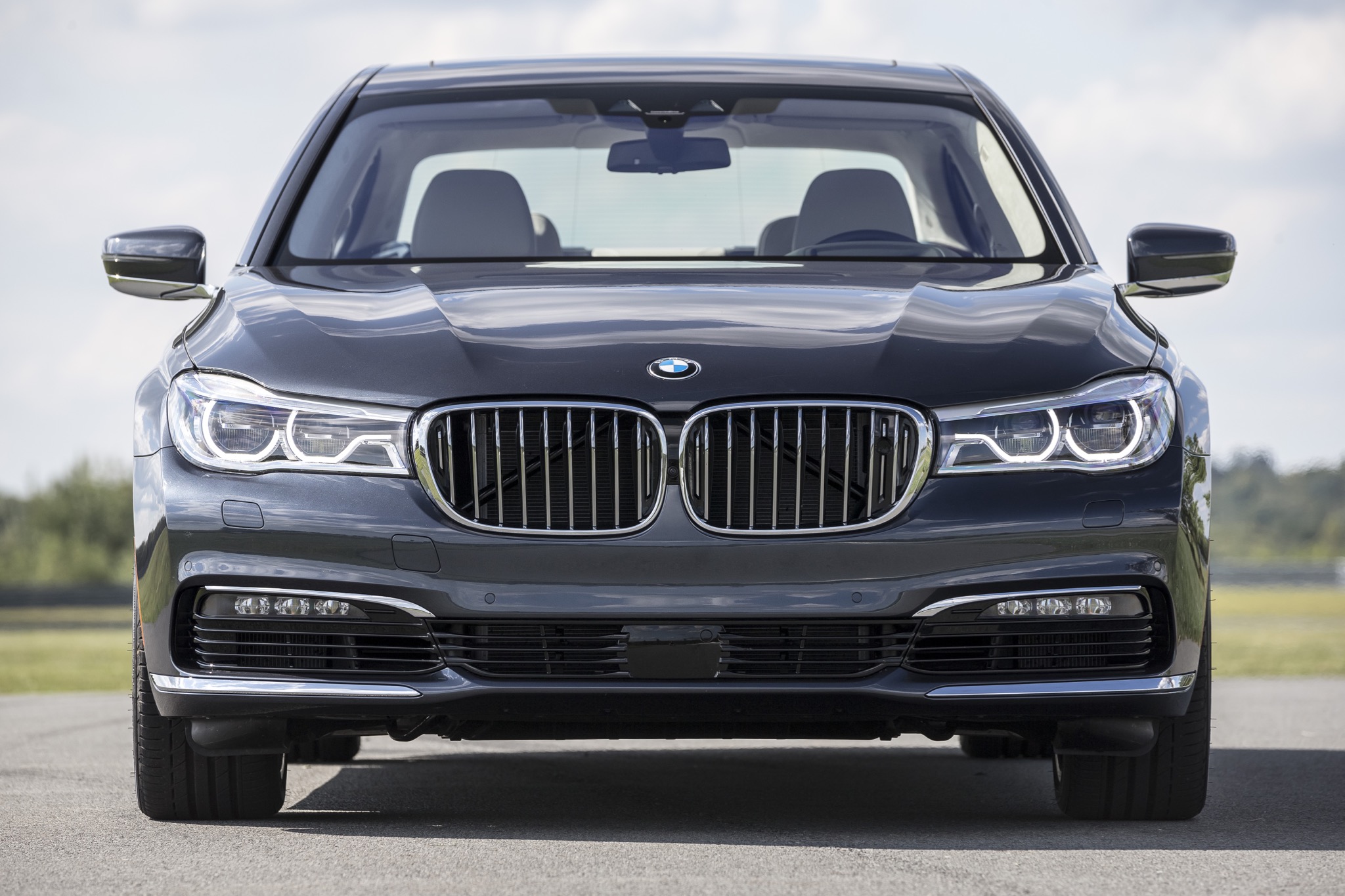 2016 BMW 7 Series Review - photos | CarAdvice