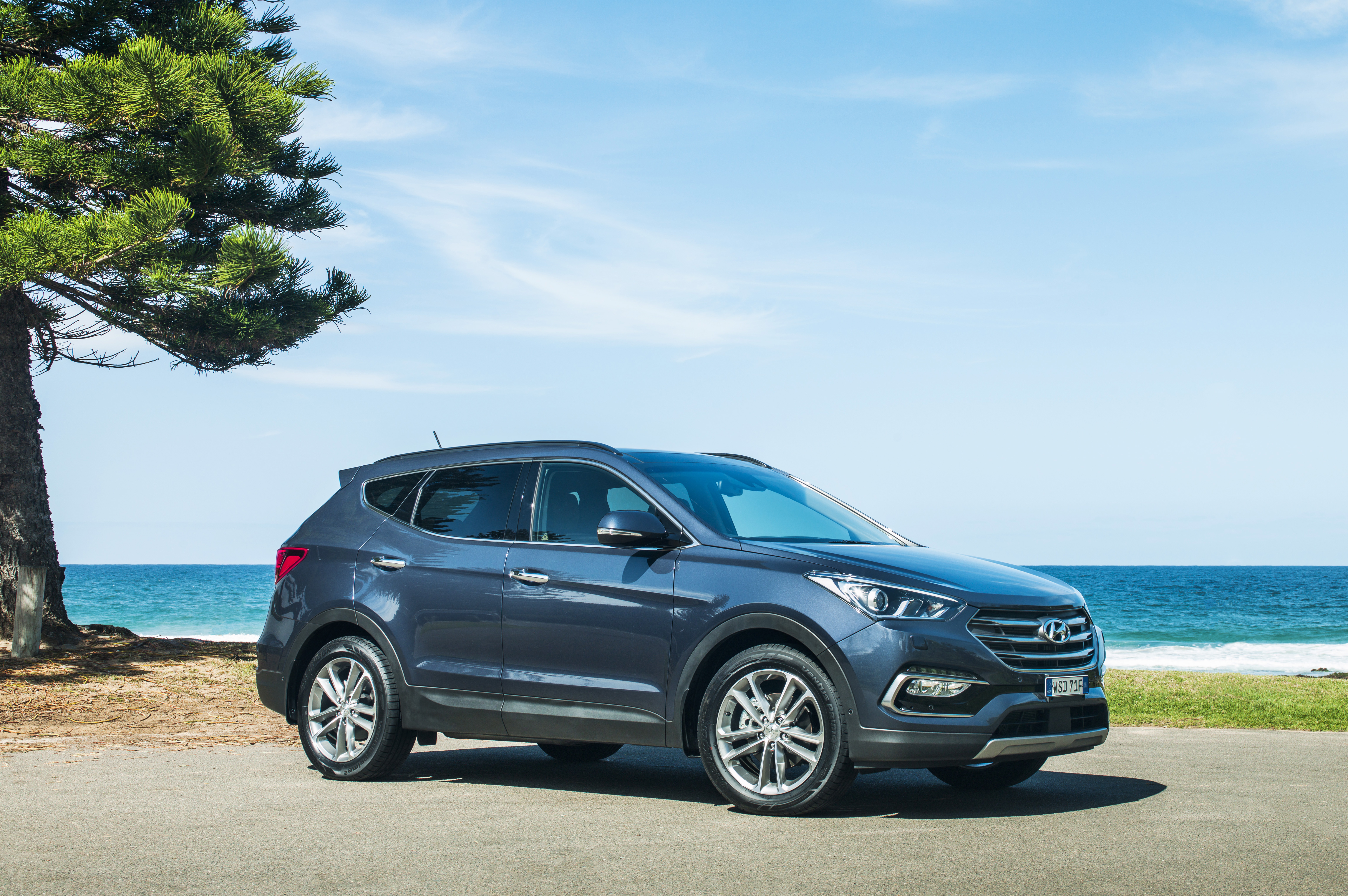 2016 Hyundai Santa Fe Review - photos | CarAdvice