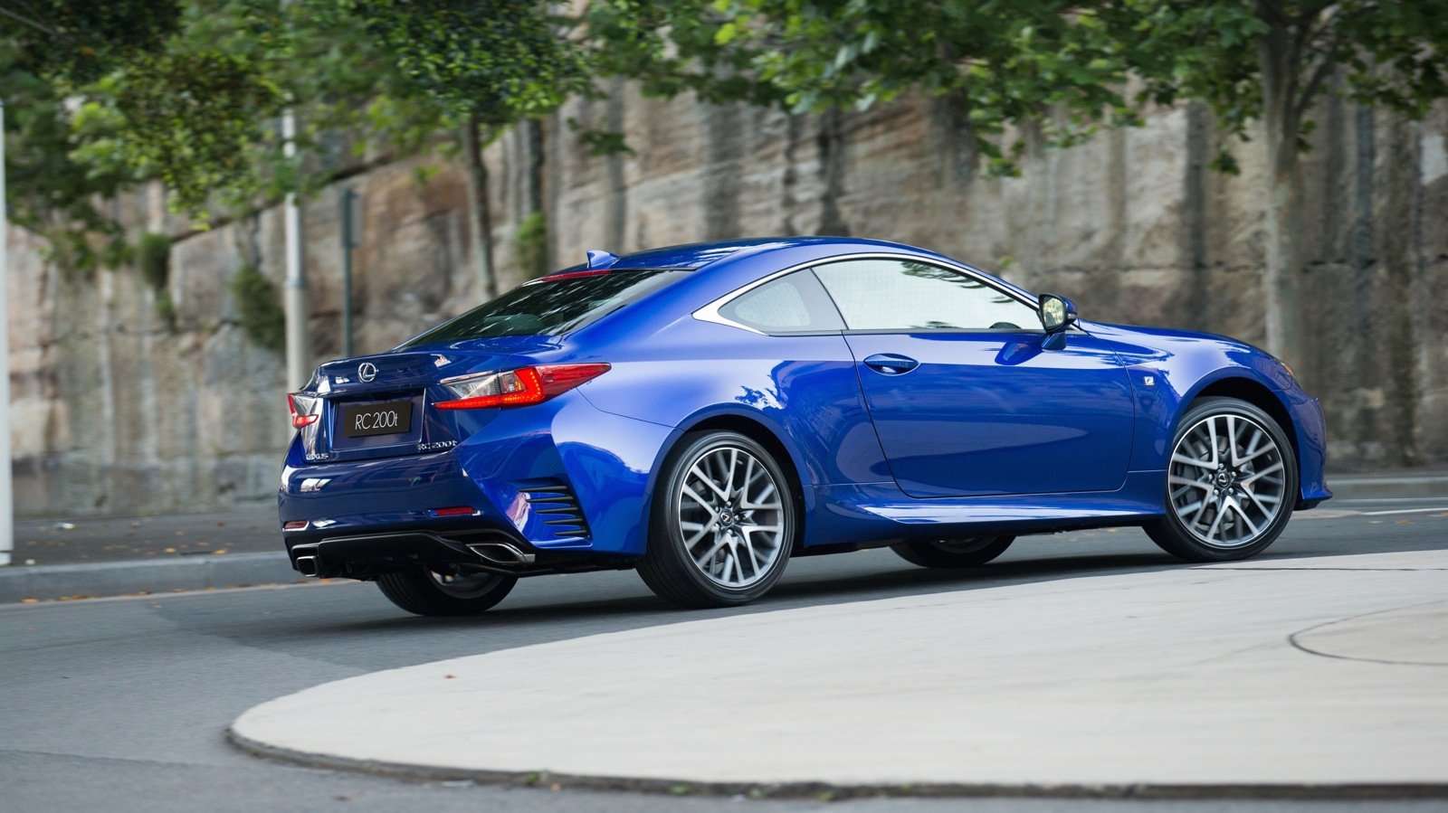 Lexus rc 200