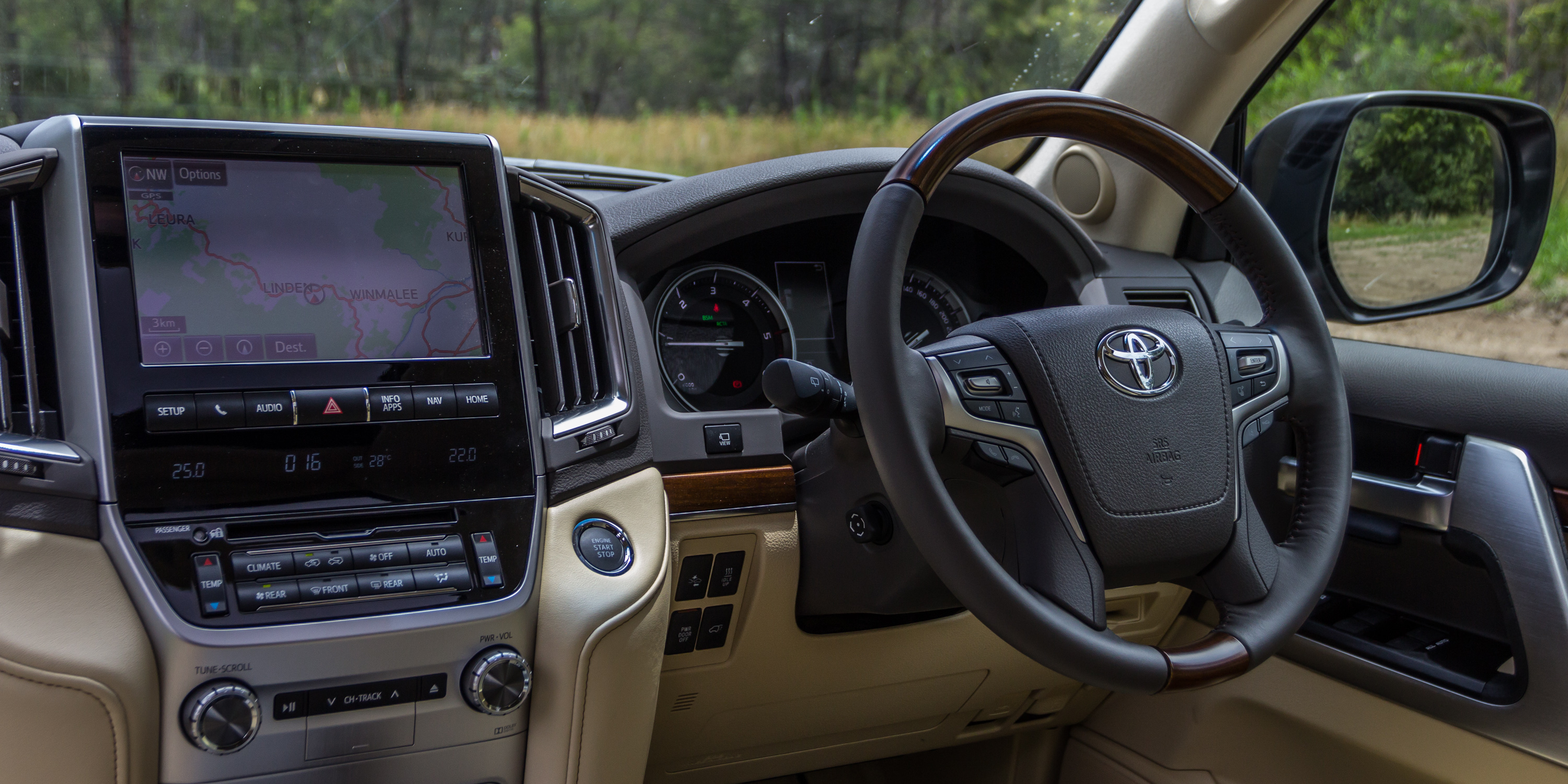 2016 Toyota LandCruiser 200 Series Sahara Review | CarAdvice