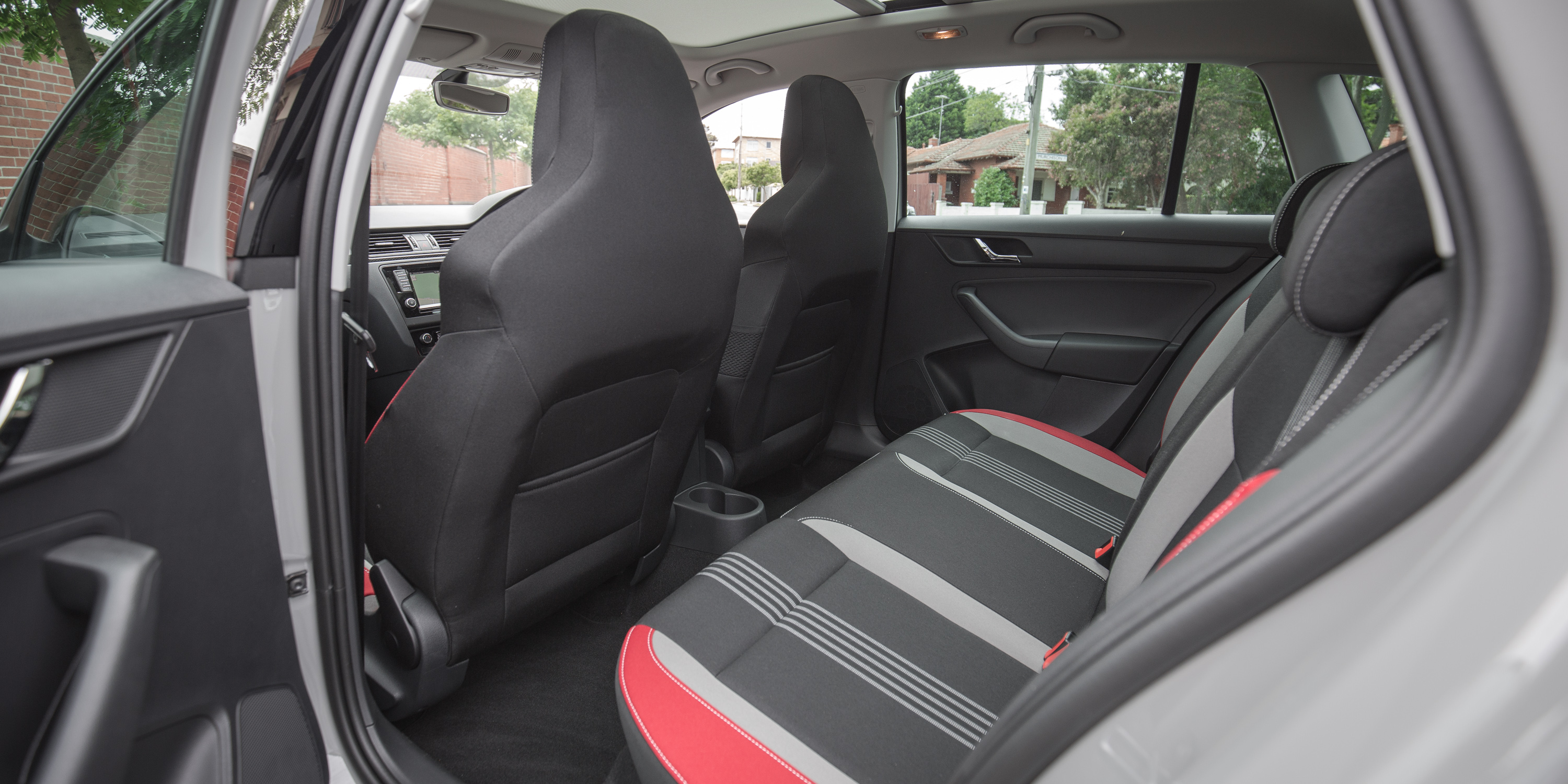 2016 Skoda Rapid Spaceback Monte Carlo Review - photos ...