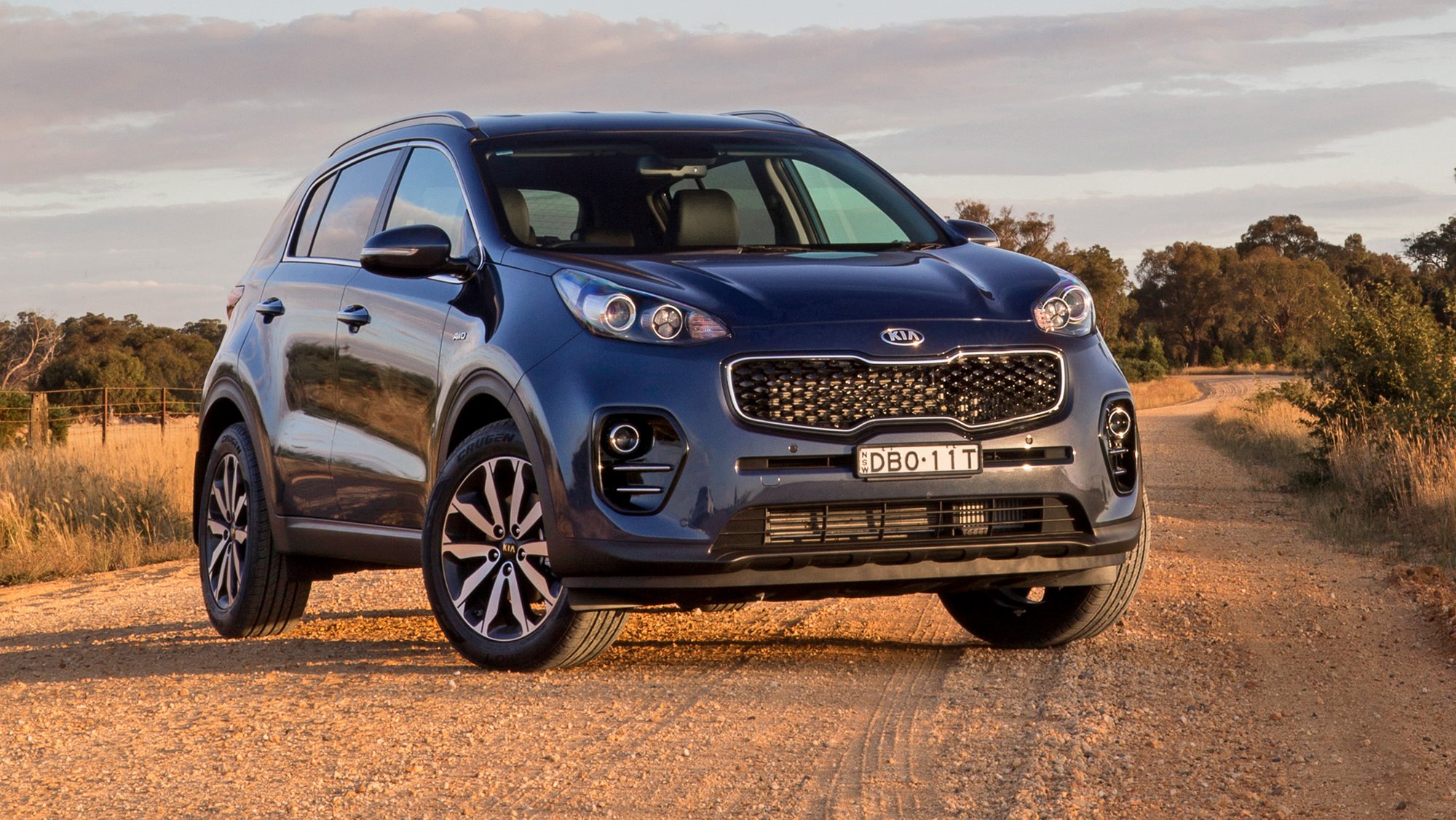 2016 Kia Sportage pricing and specifications photos
