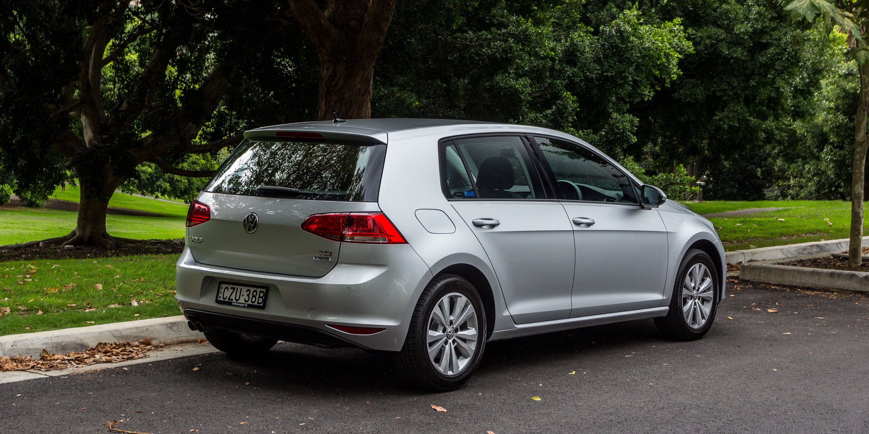 2016 VW Golf 92TSi Comfortline 35