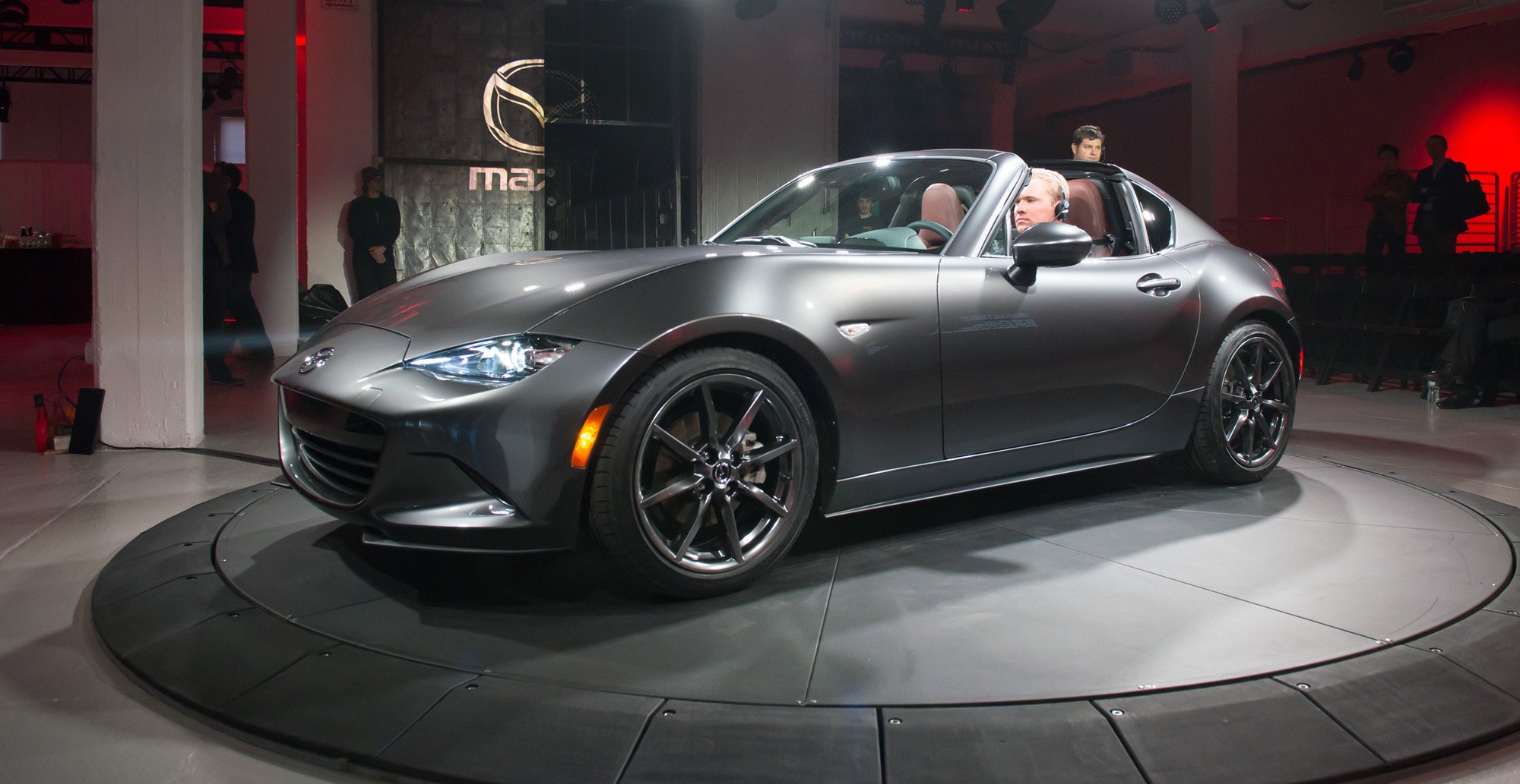 2016_mazda_mx 5 rf_new york_live_06