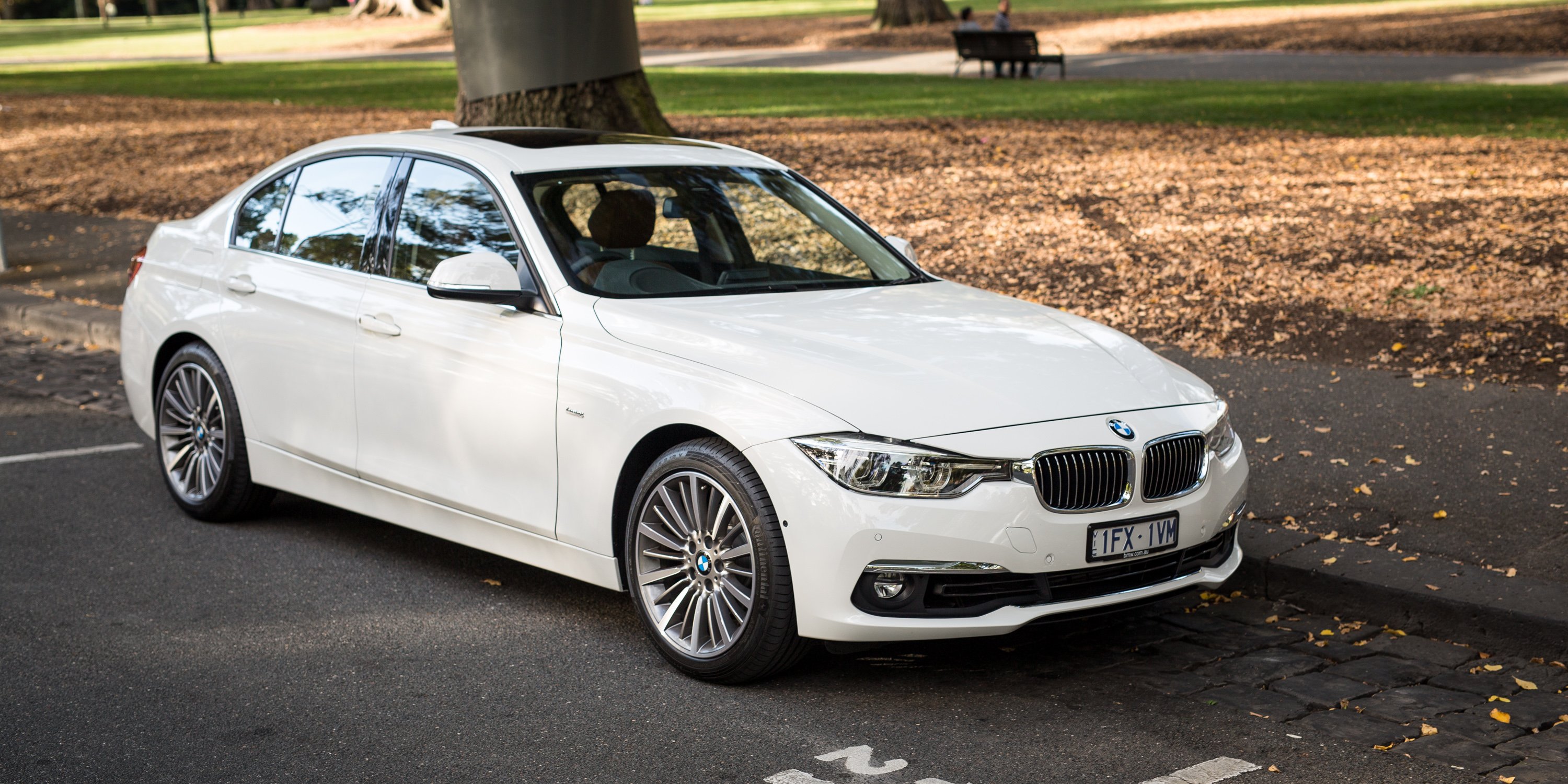 2016 BMW 318i Review | CarAdvice