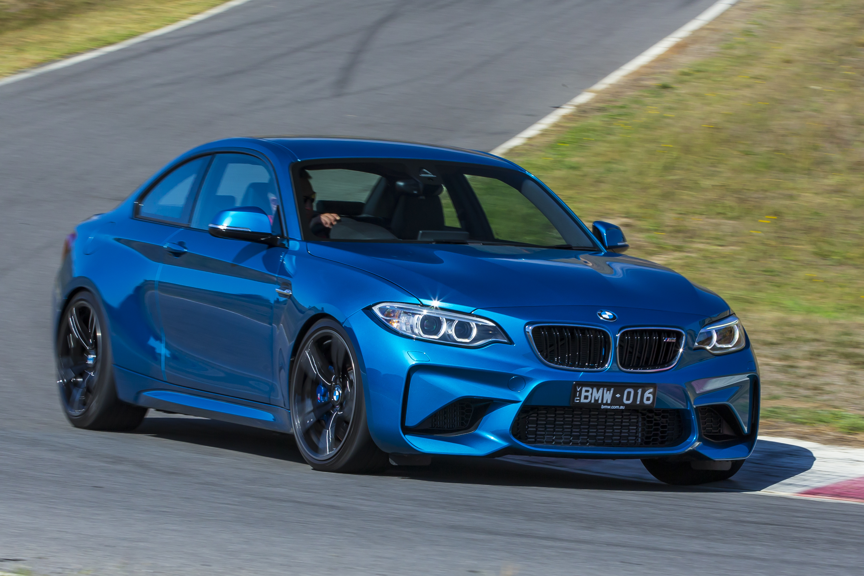 2016 BMW M2 Review: